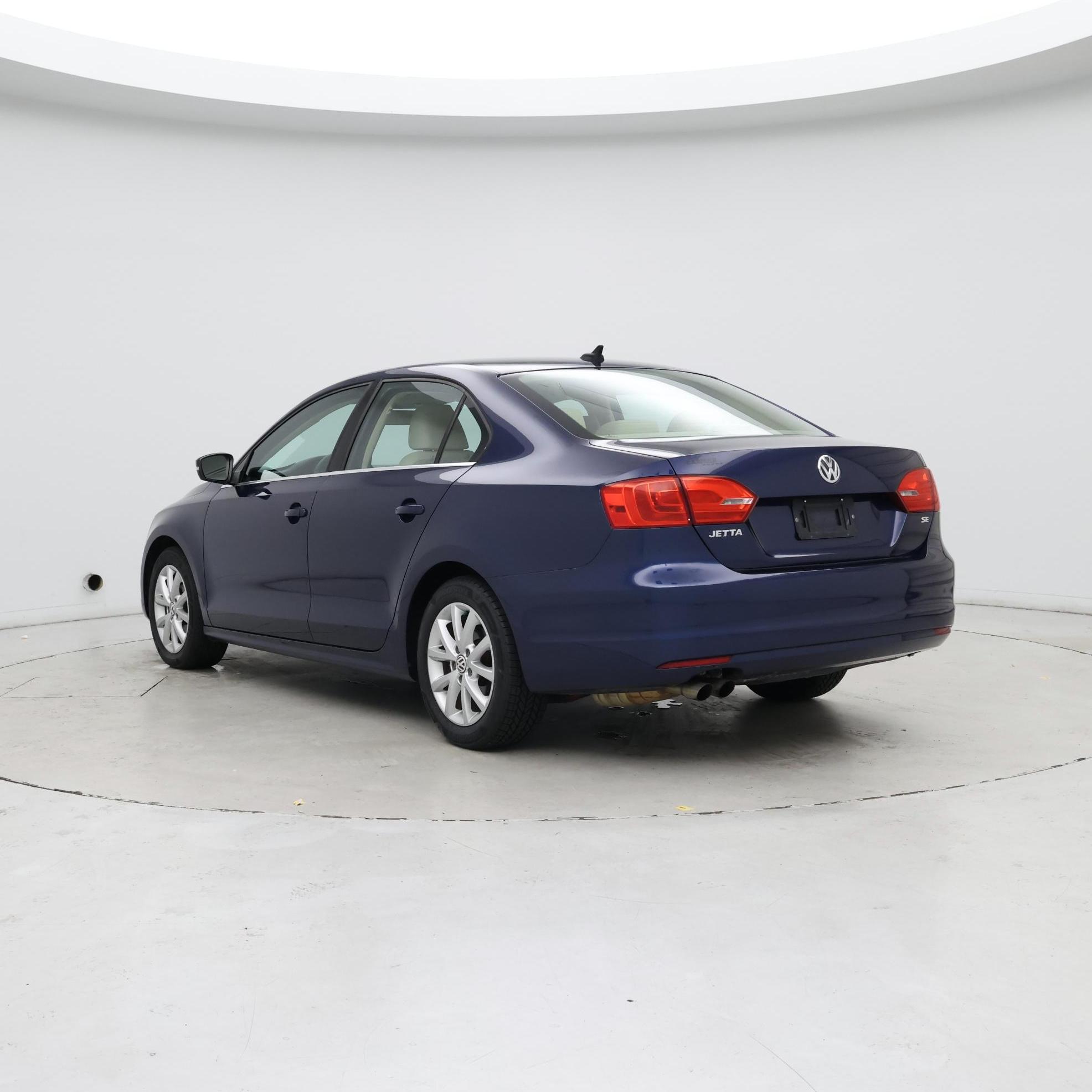 Thumbnail: 2014 Volkswagen Jetta - 2