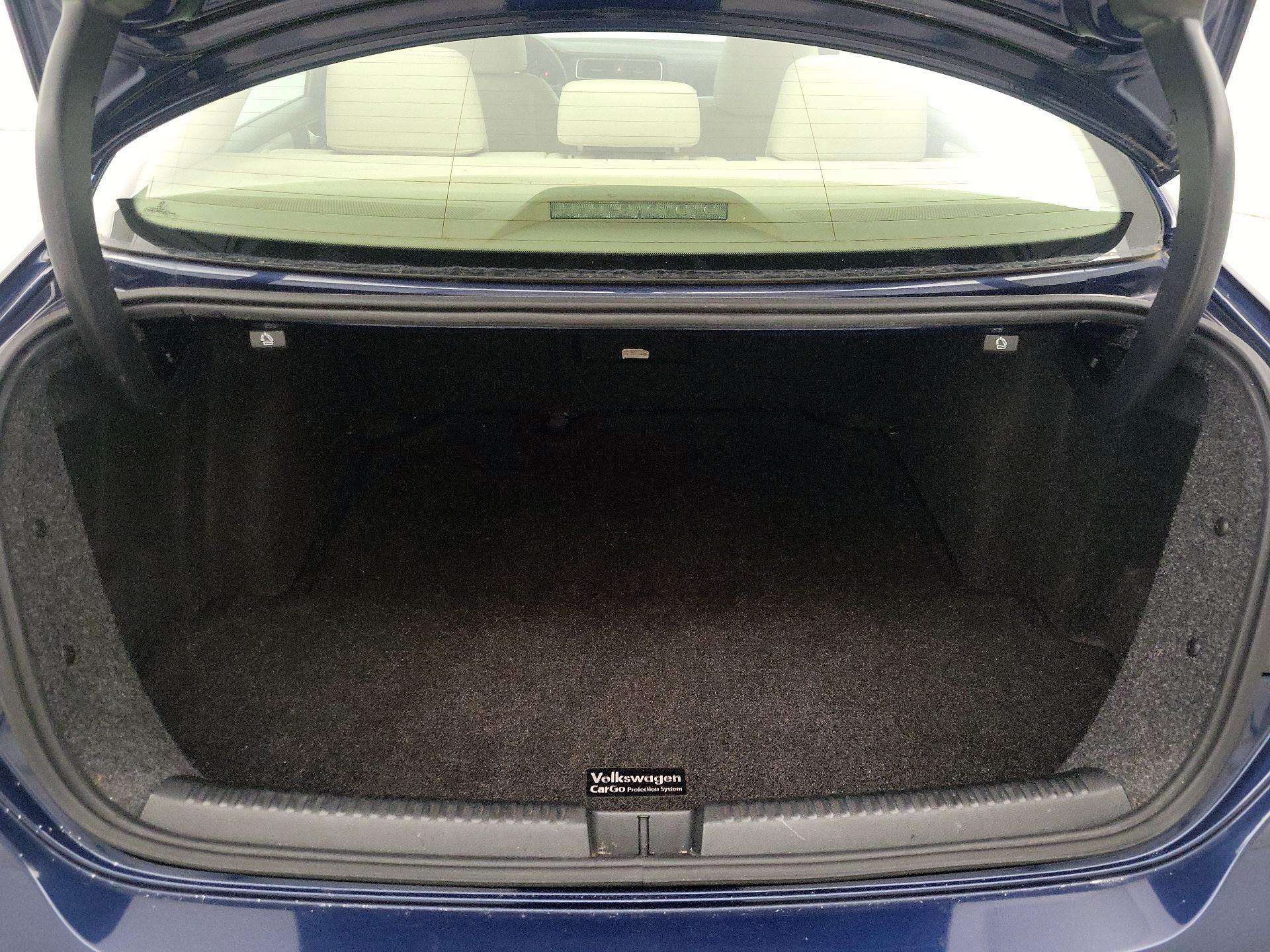 Thumbnail: 2014 Volkswagen Jetta - 20