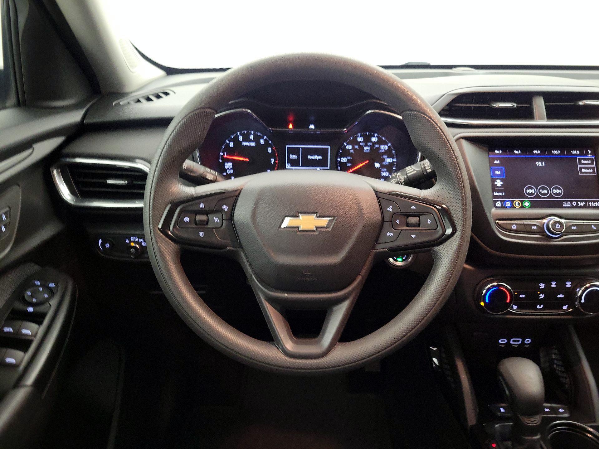 Thumbnail: 2022 Chevrolet TrailBlazer - 10