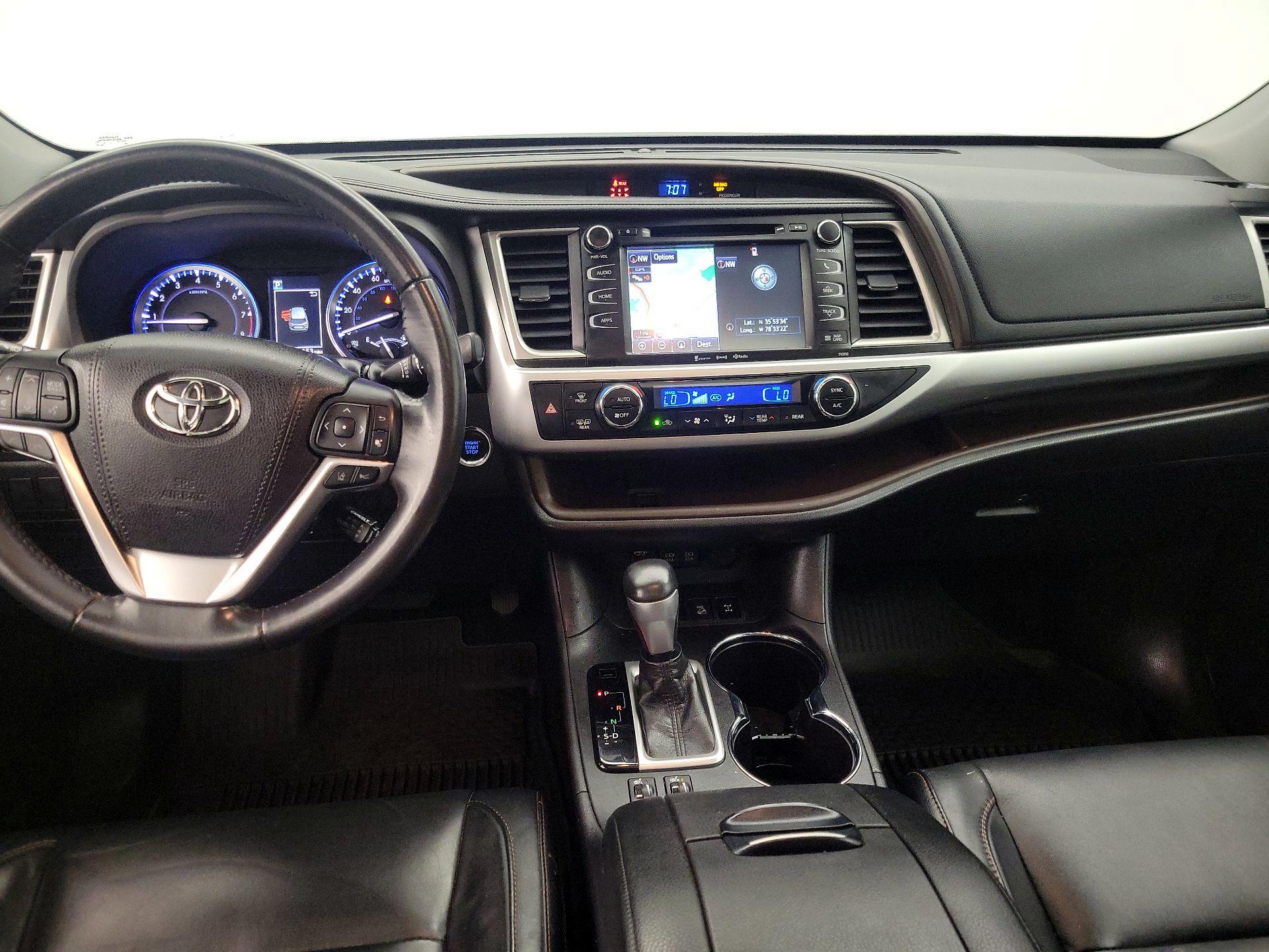 Thumbnail: 2018 Toyota Highlander - 9