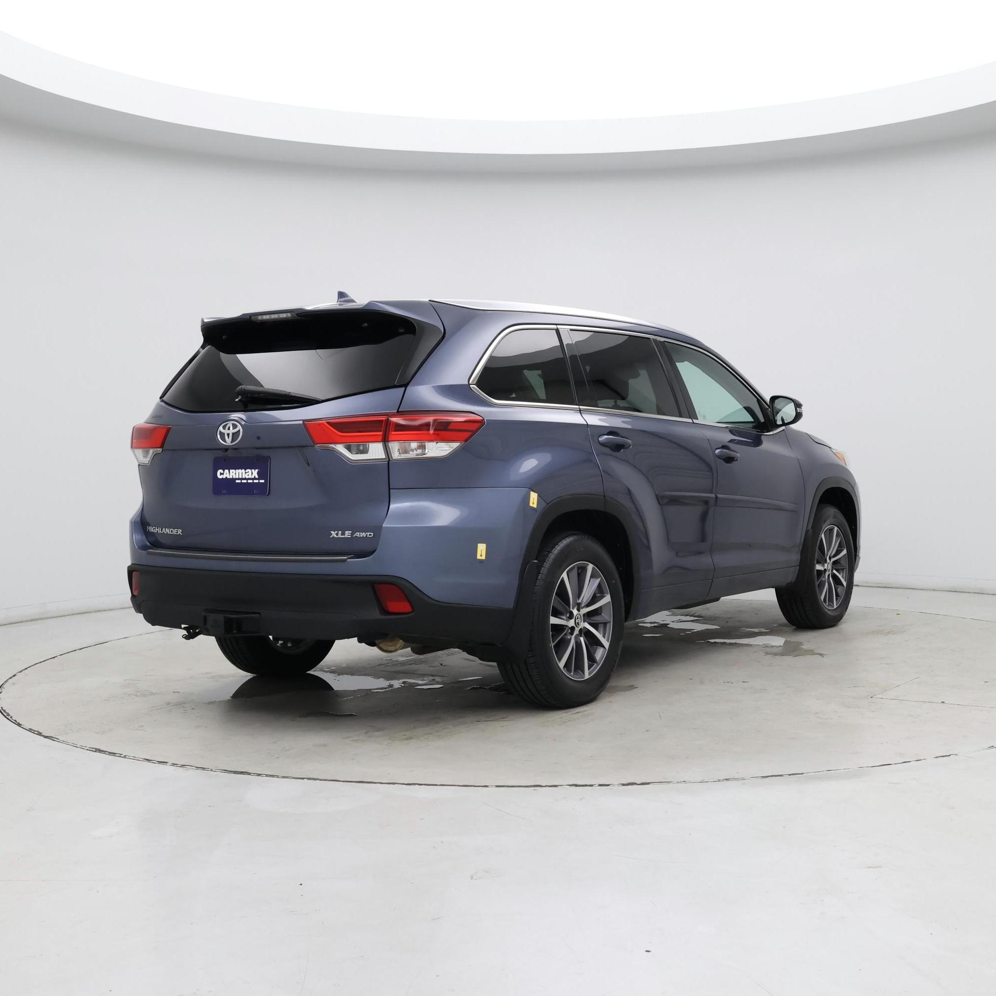 Thumbnail: 2018 Toyota Highlander - 8