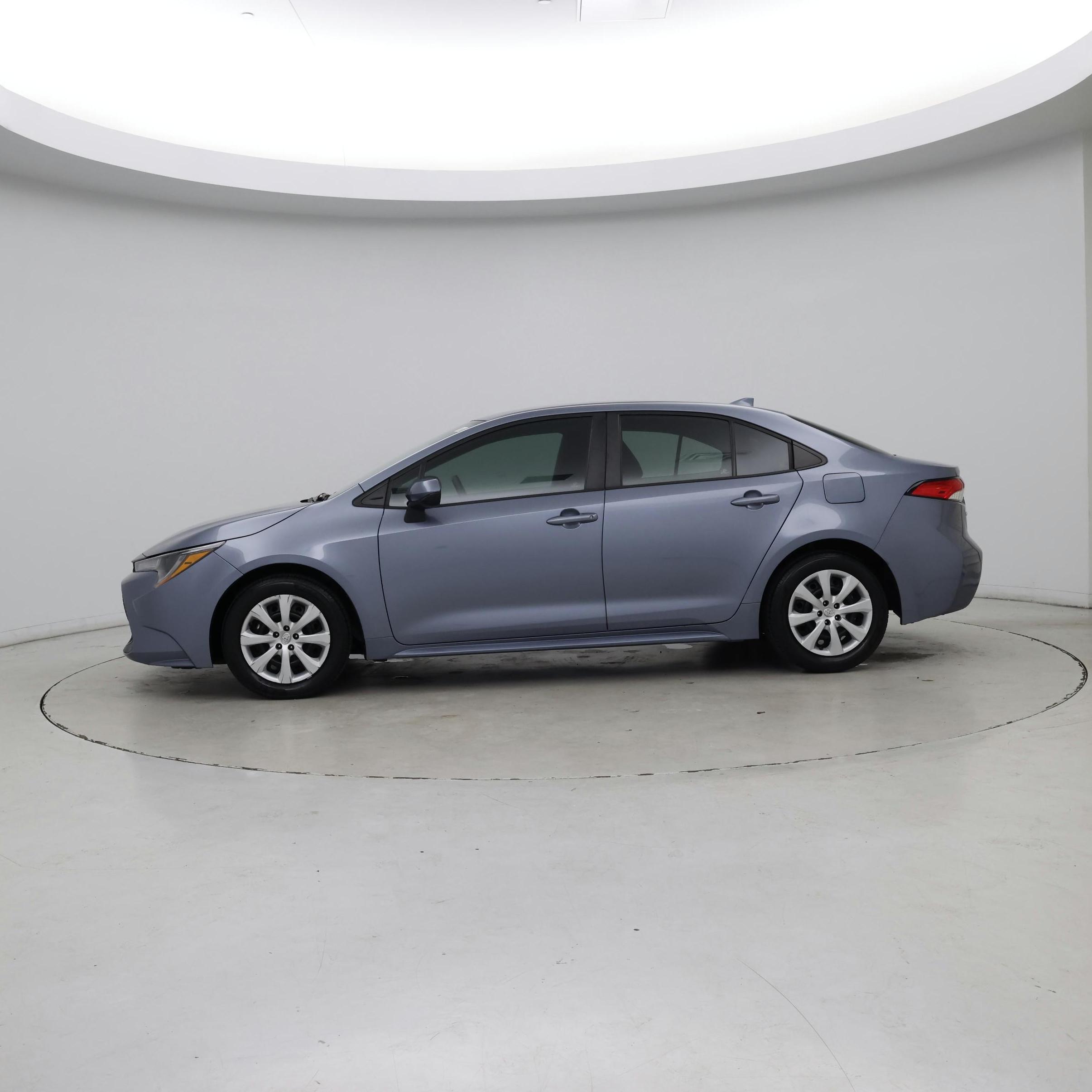 Thumbnail: 2022 Toyota Corolla - 3