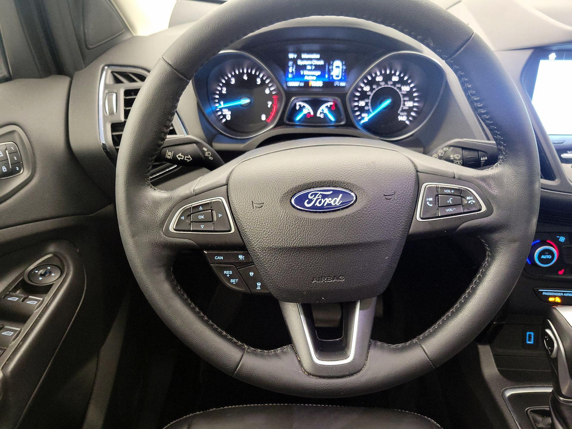 Thumbnail: 2019 Ford Escape - 10