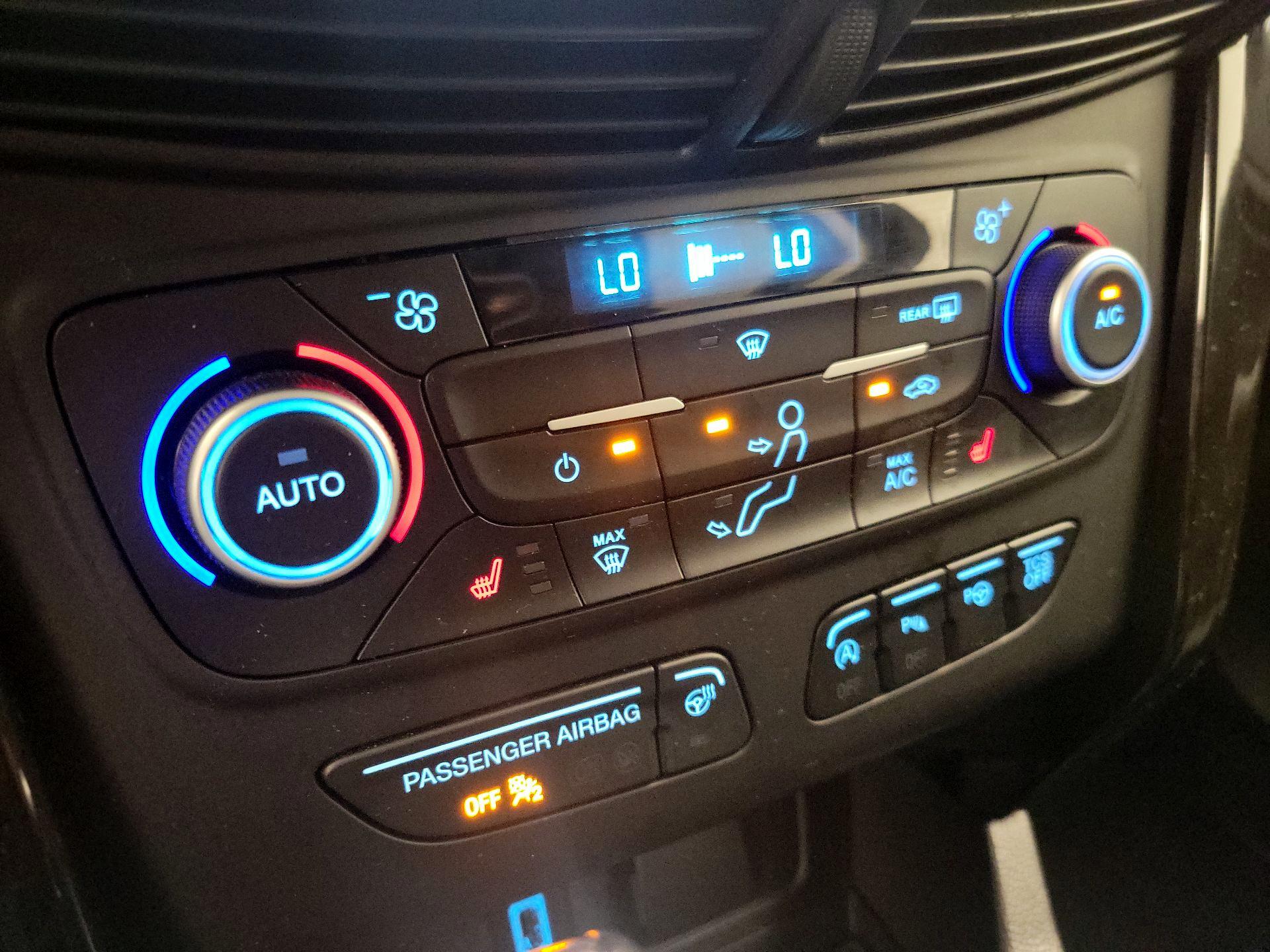 Thumbnail: 2019 Ford Escape - 17