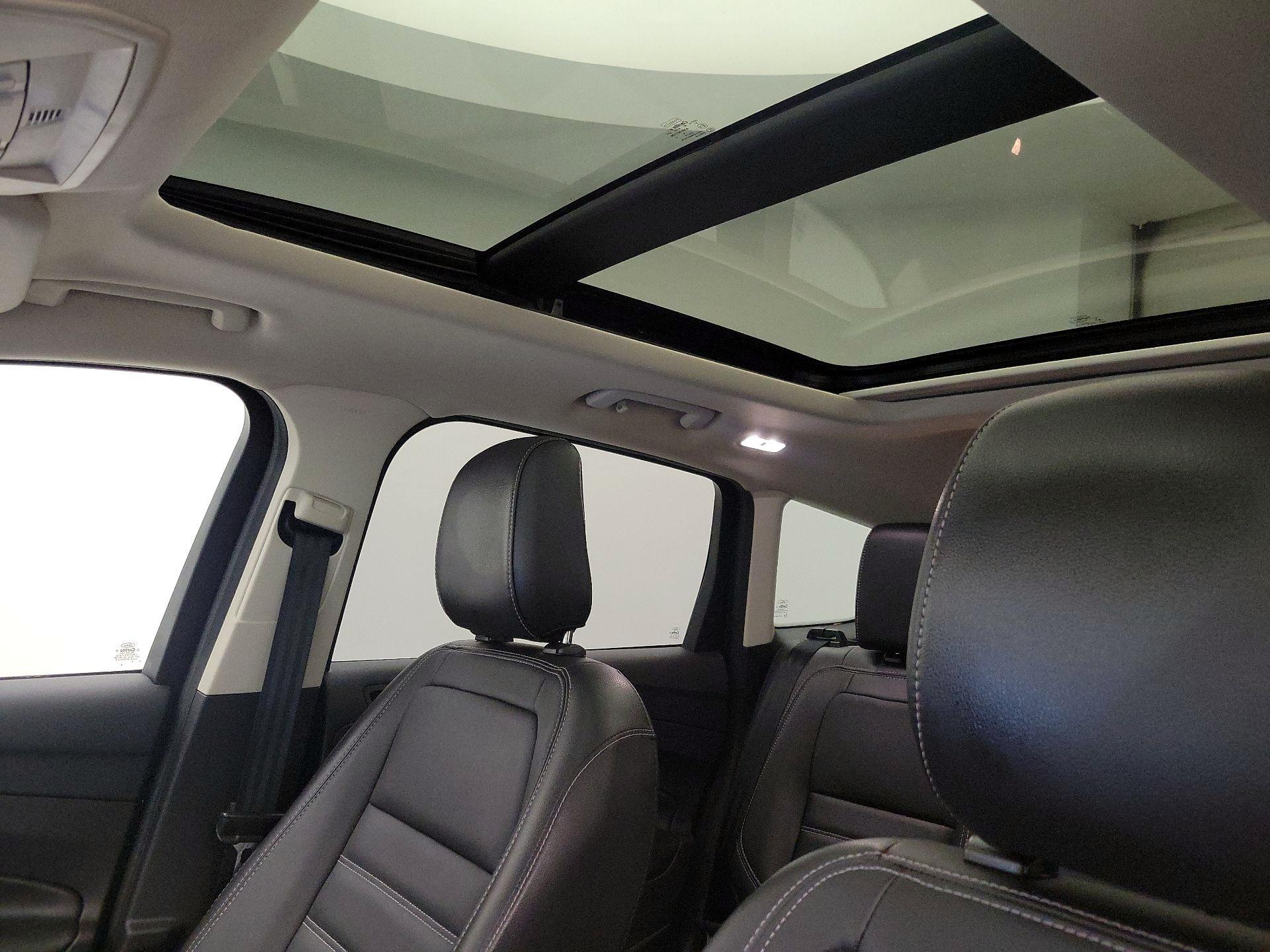 Thumbnail: 2019 Ford Escape - 20