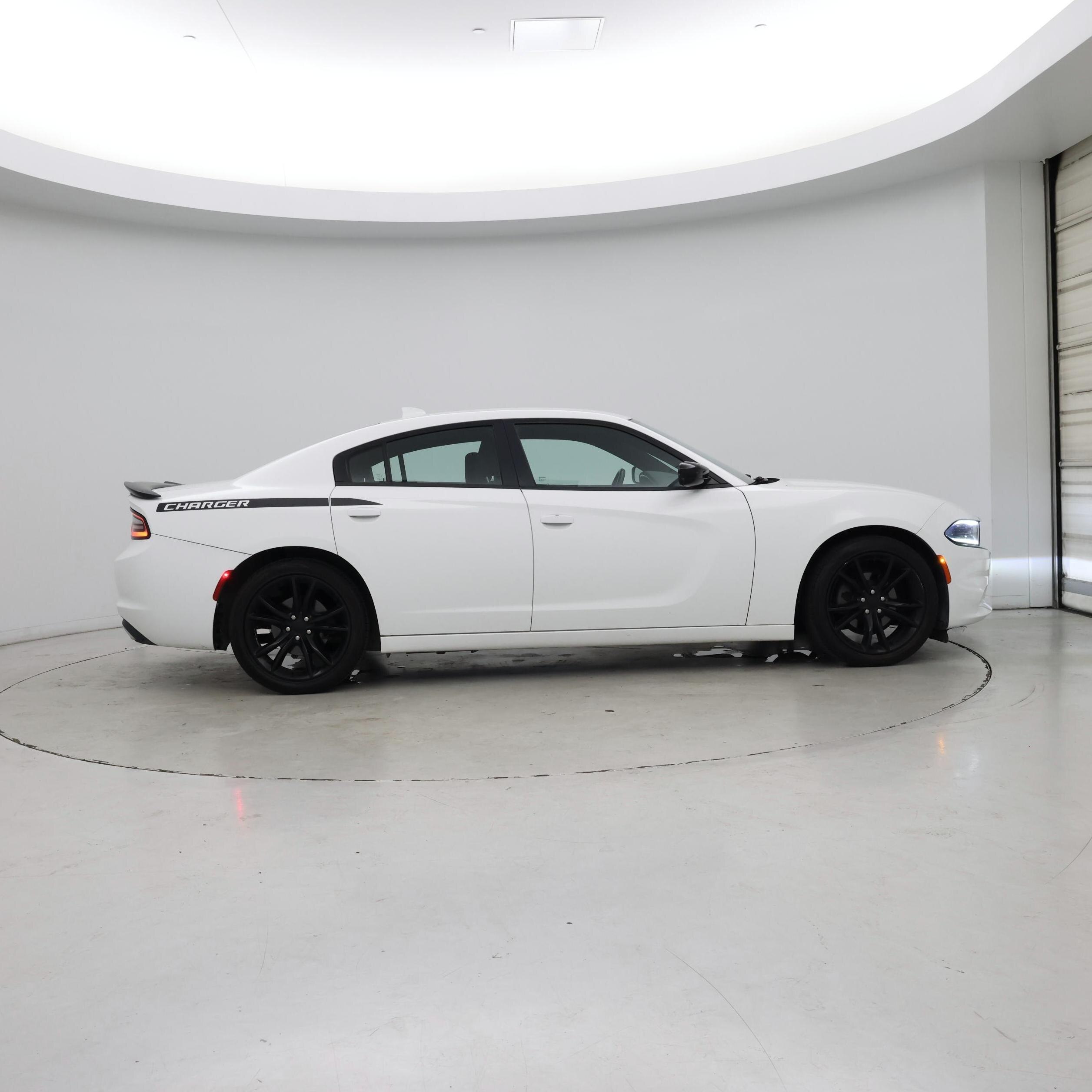 Thumbnail: 2016 Dodge Charger - 7