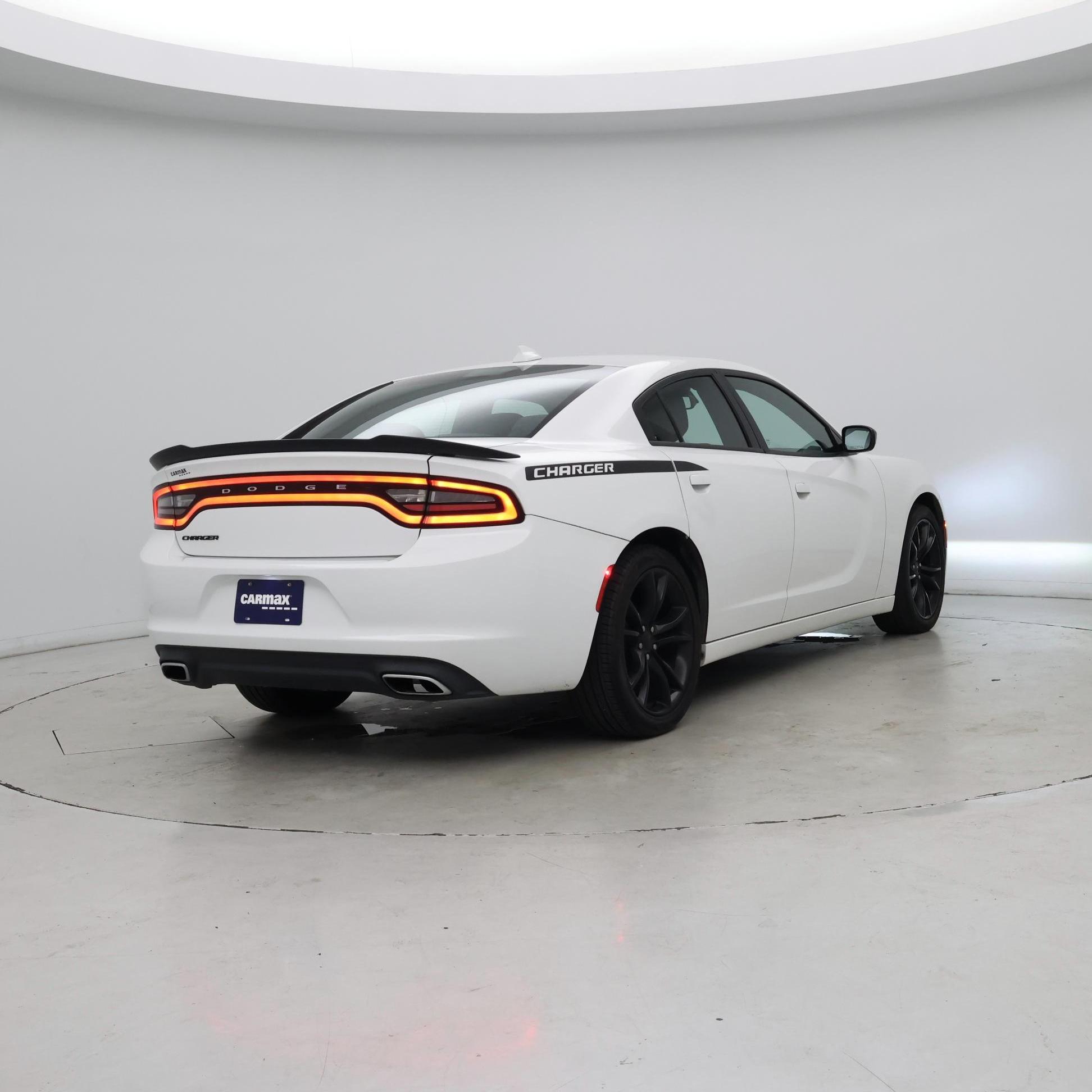 Thumbnail: 2016 Dodge Charger - 8