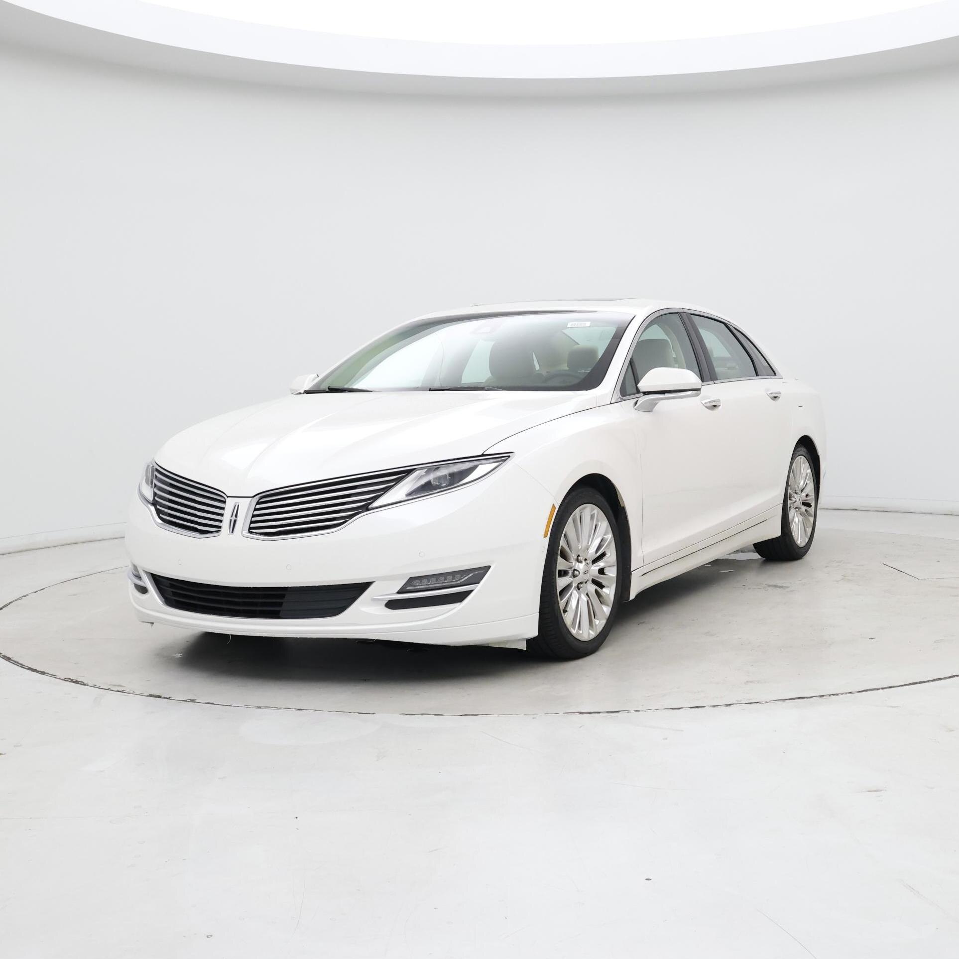Thumbnail: 2015 Lincoln MKZ - 4
