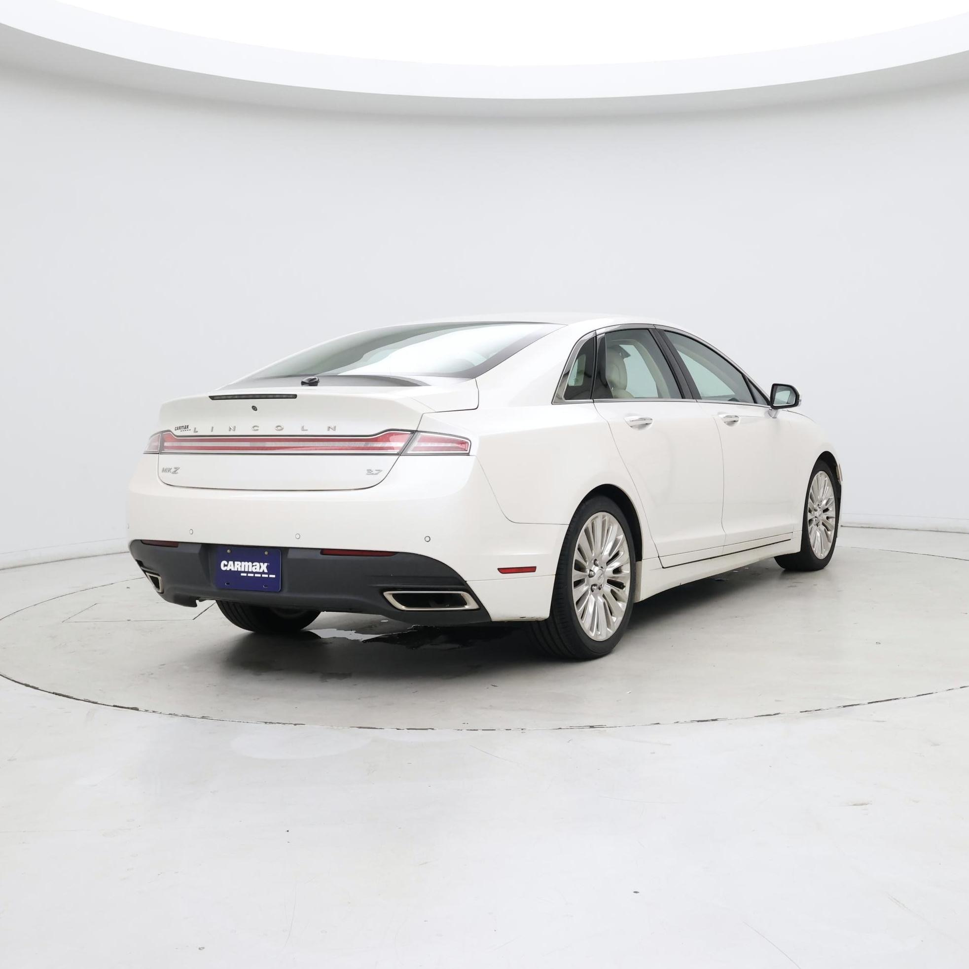 Thumbnail: 2015 Lincoln MKZ - 8
