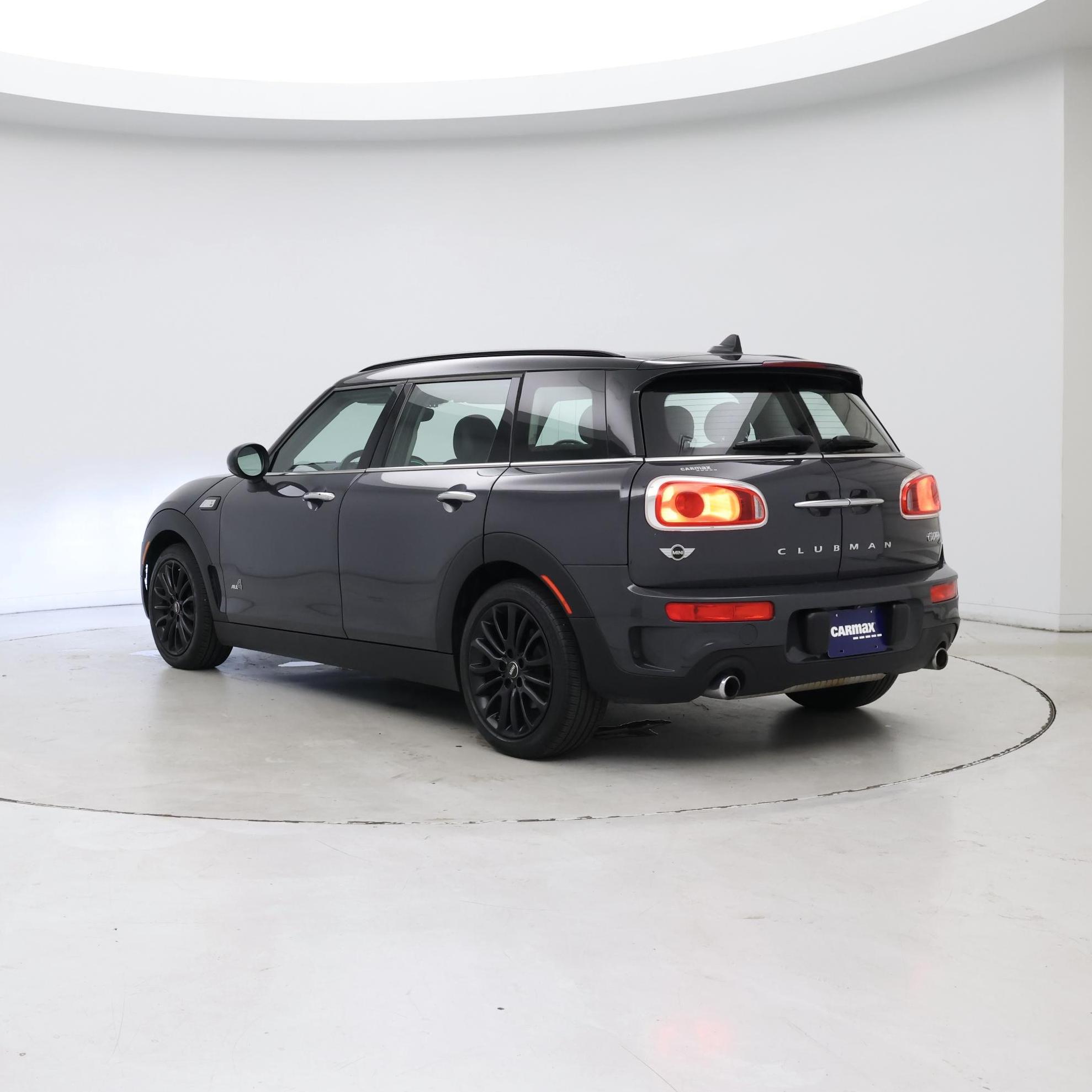 Thumbnail: 2018 MINI Cooper Clubman - 2