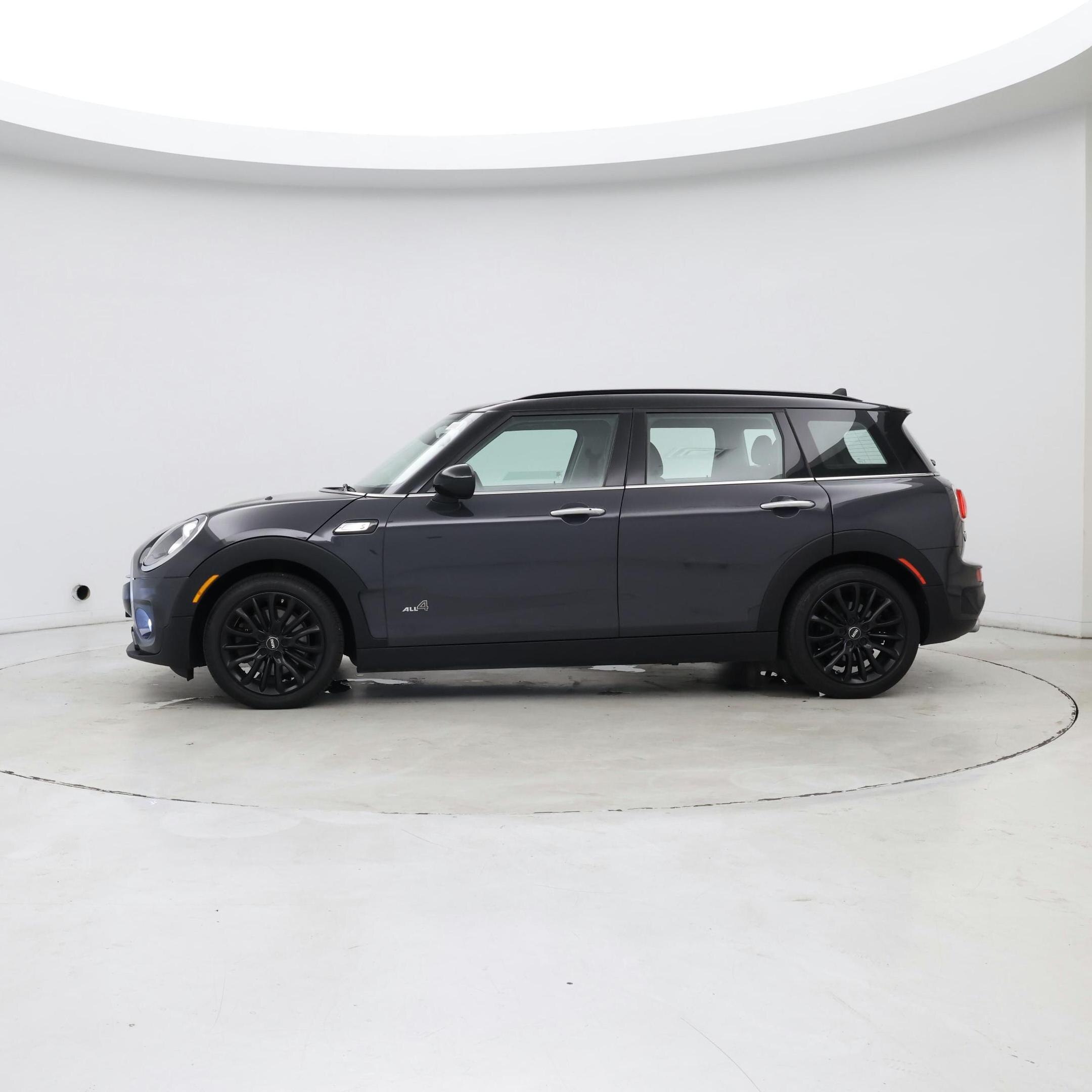 Thumbnail: 2018 MINI Cooper Clubman - 3