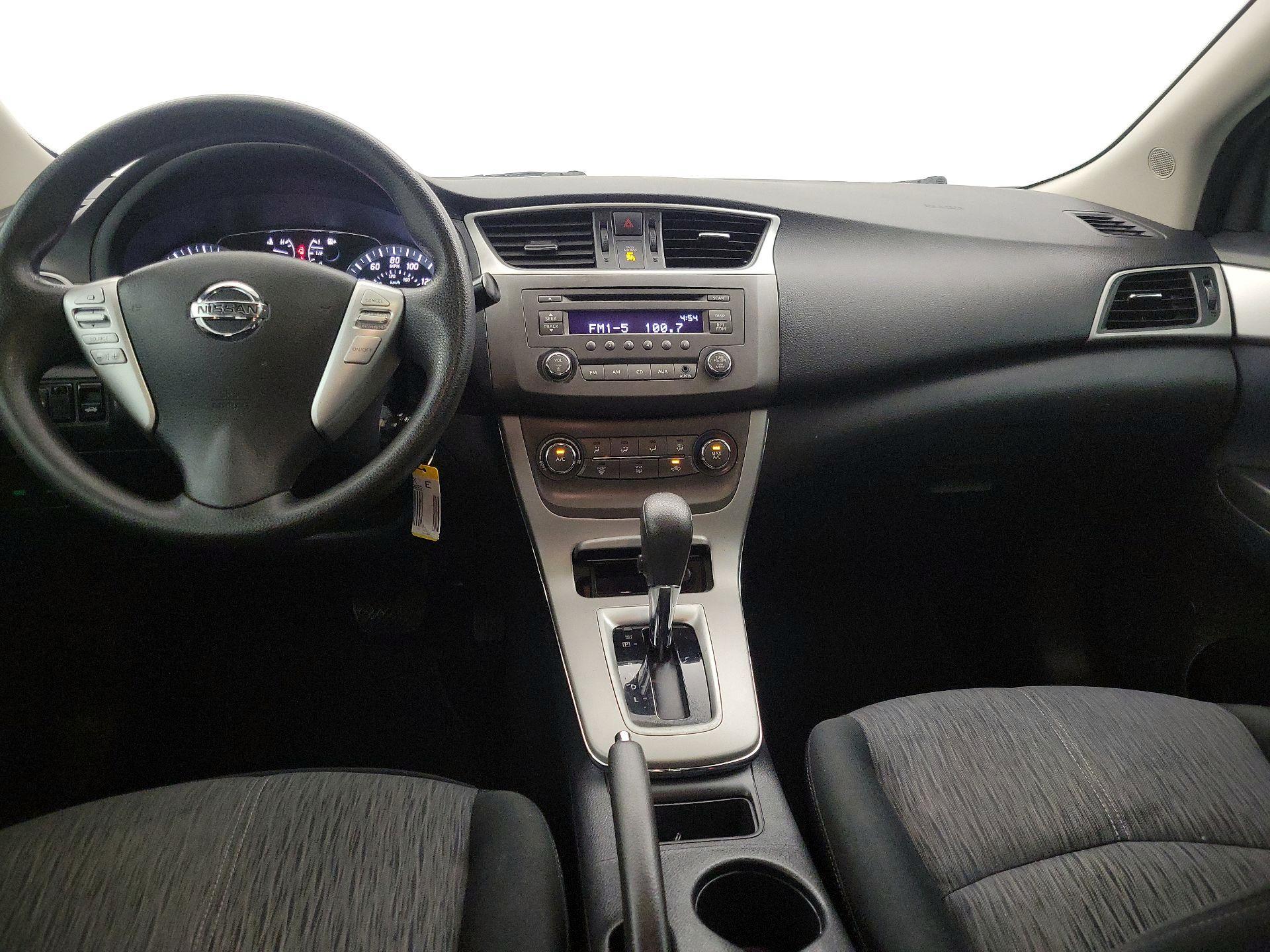 Thumbnail: 2014 Nissan Sentra - 9