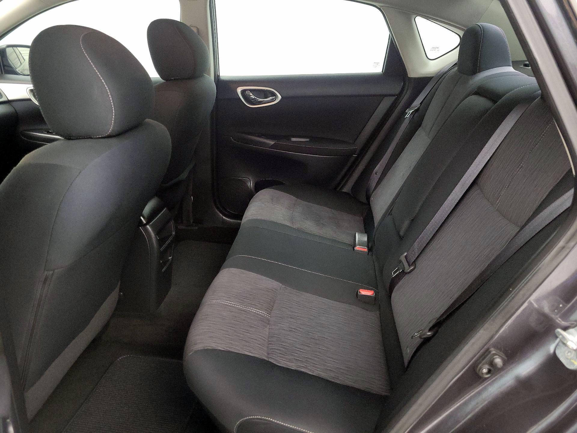 Thumbnail: 2014 Nissan Sentra - 18