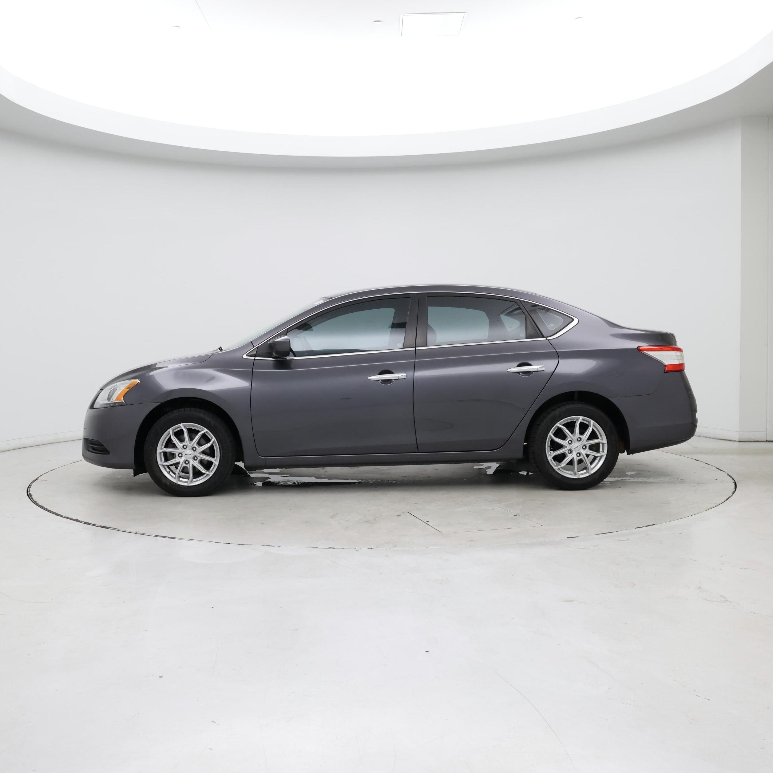 Thumbnail: 2014 Nissan Sentra - 3