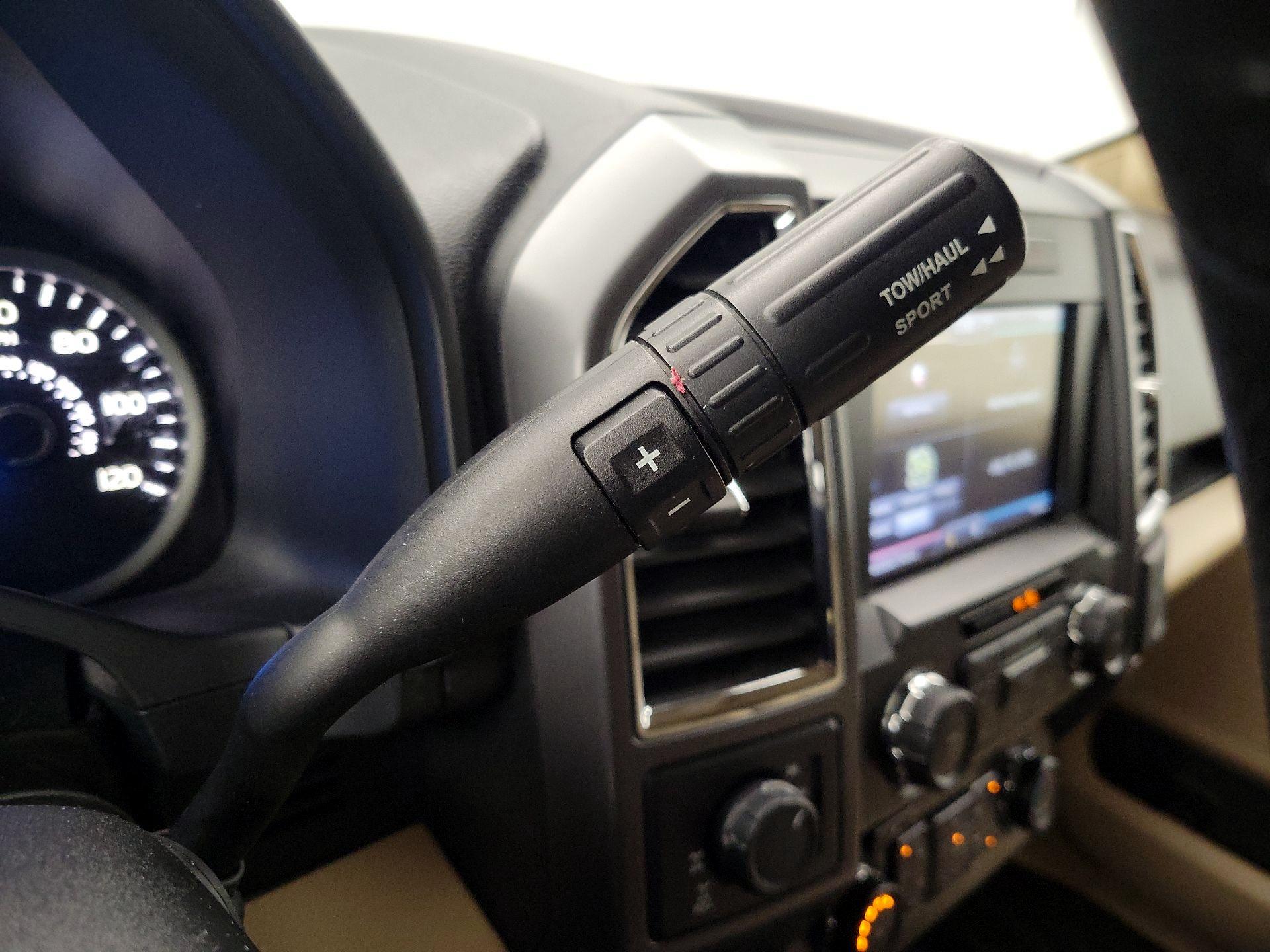 Thumbnail: 2015 Ford F-150 - 17