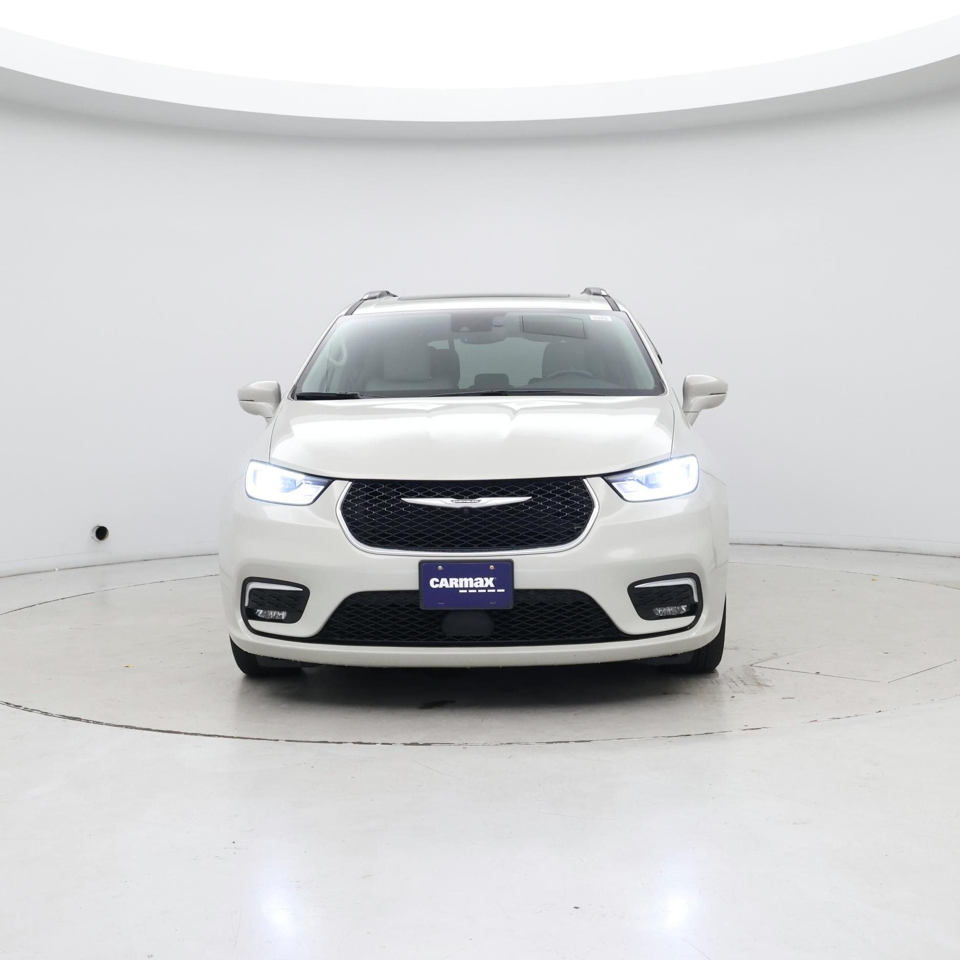 Thumbnail: 2021 Chrysler Pacifica - 5