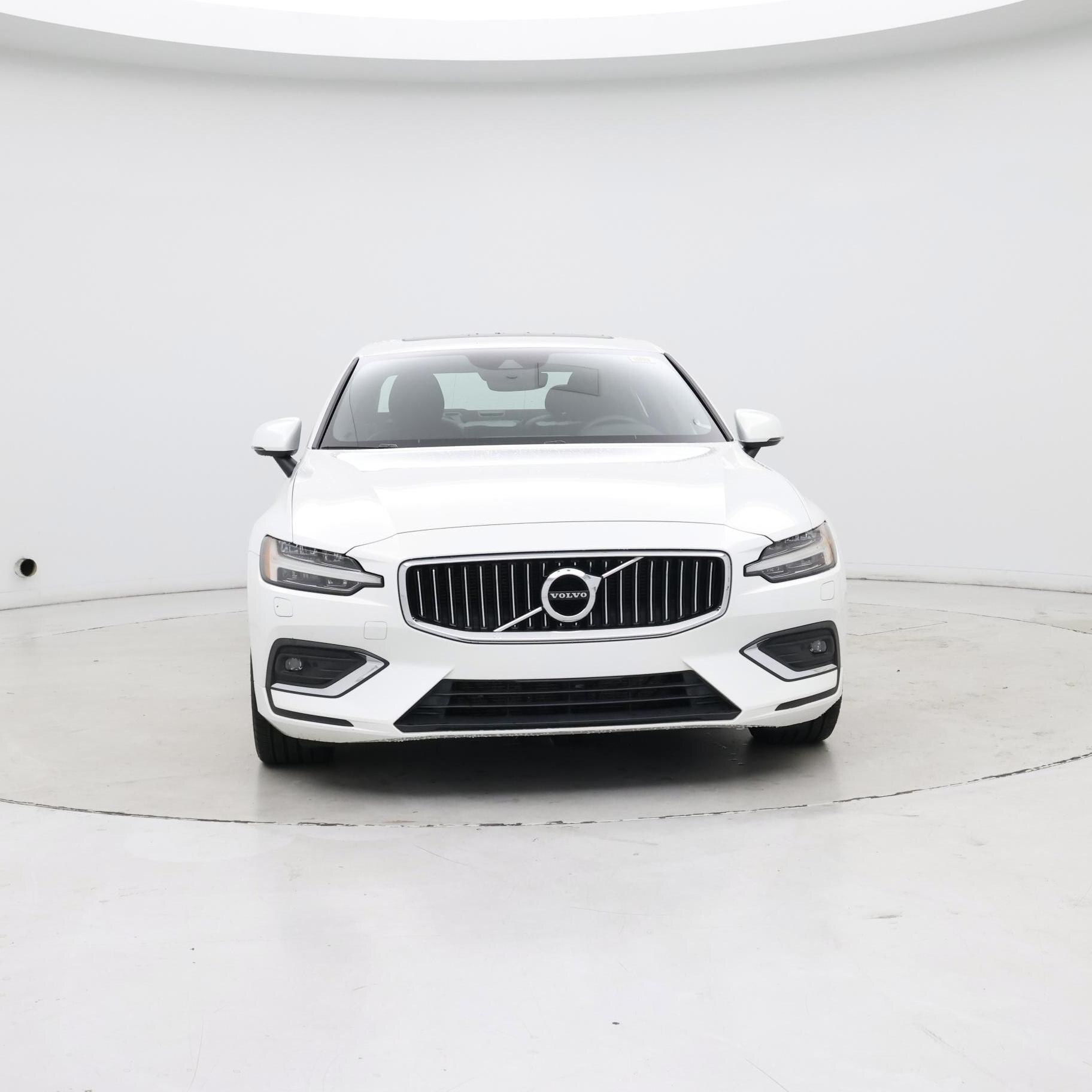 Thumbnail: 2022 Volvo S60 - 5