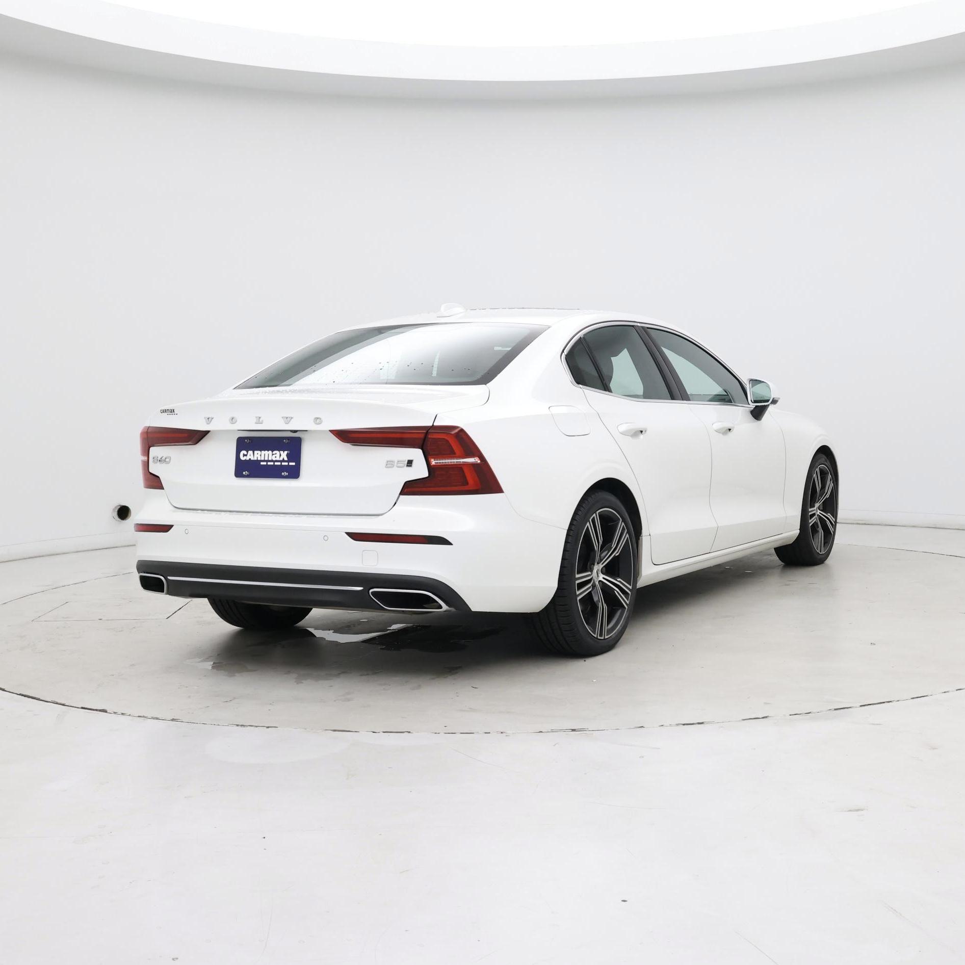 Thumbnail: 2022 Volvo S60 - 8