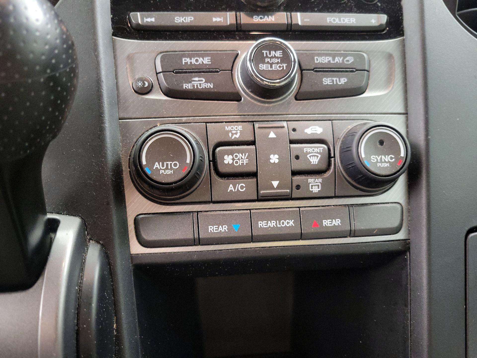 Thumbnail: 2014 Honda Pilot - 16