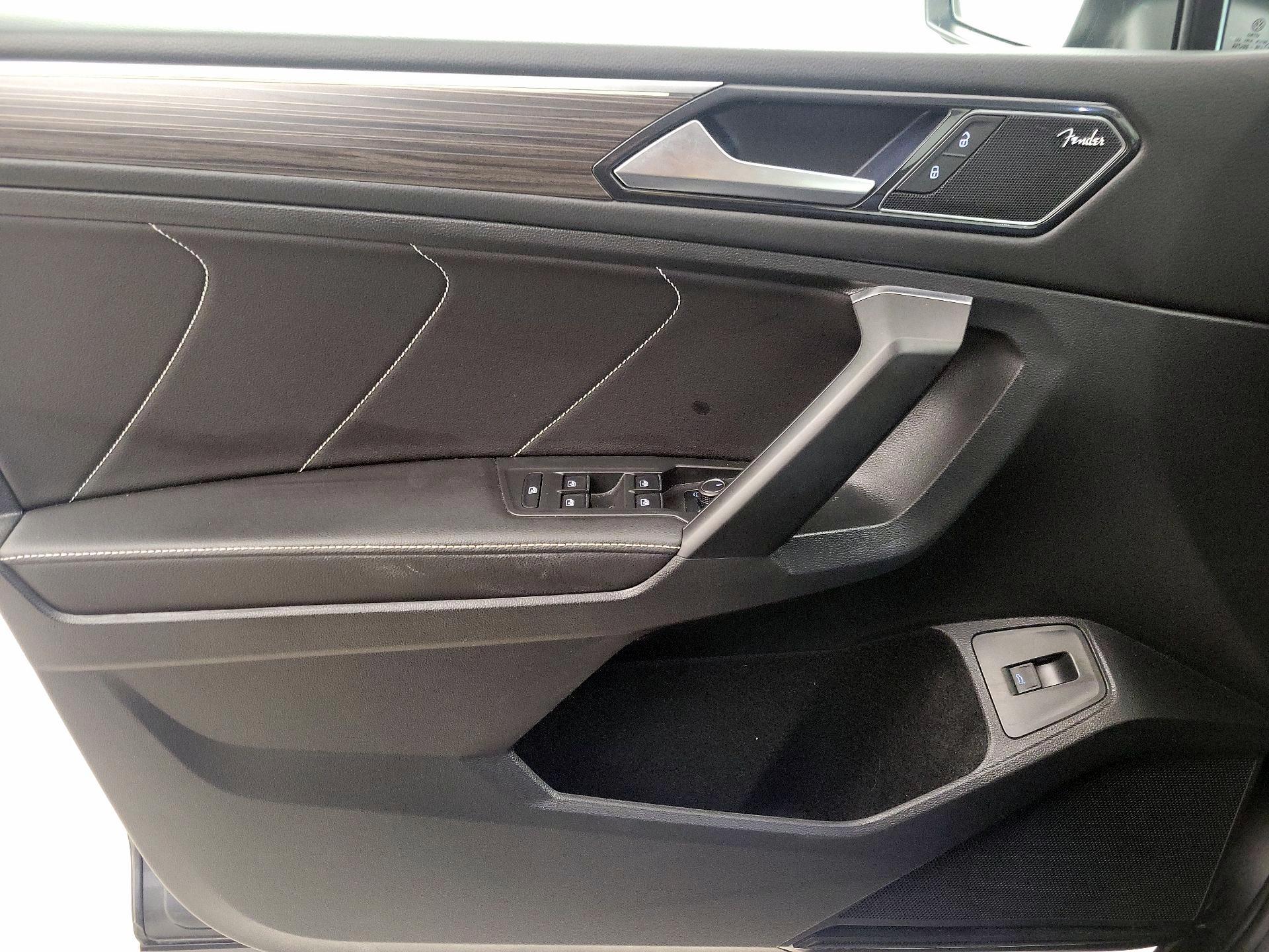 Thumbnail: 2022 Volkswagen Tiguan - 12