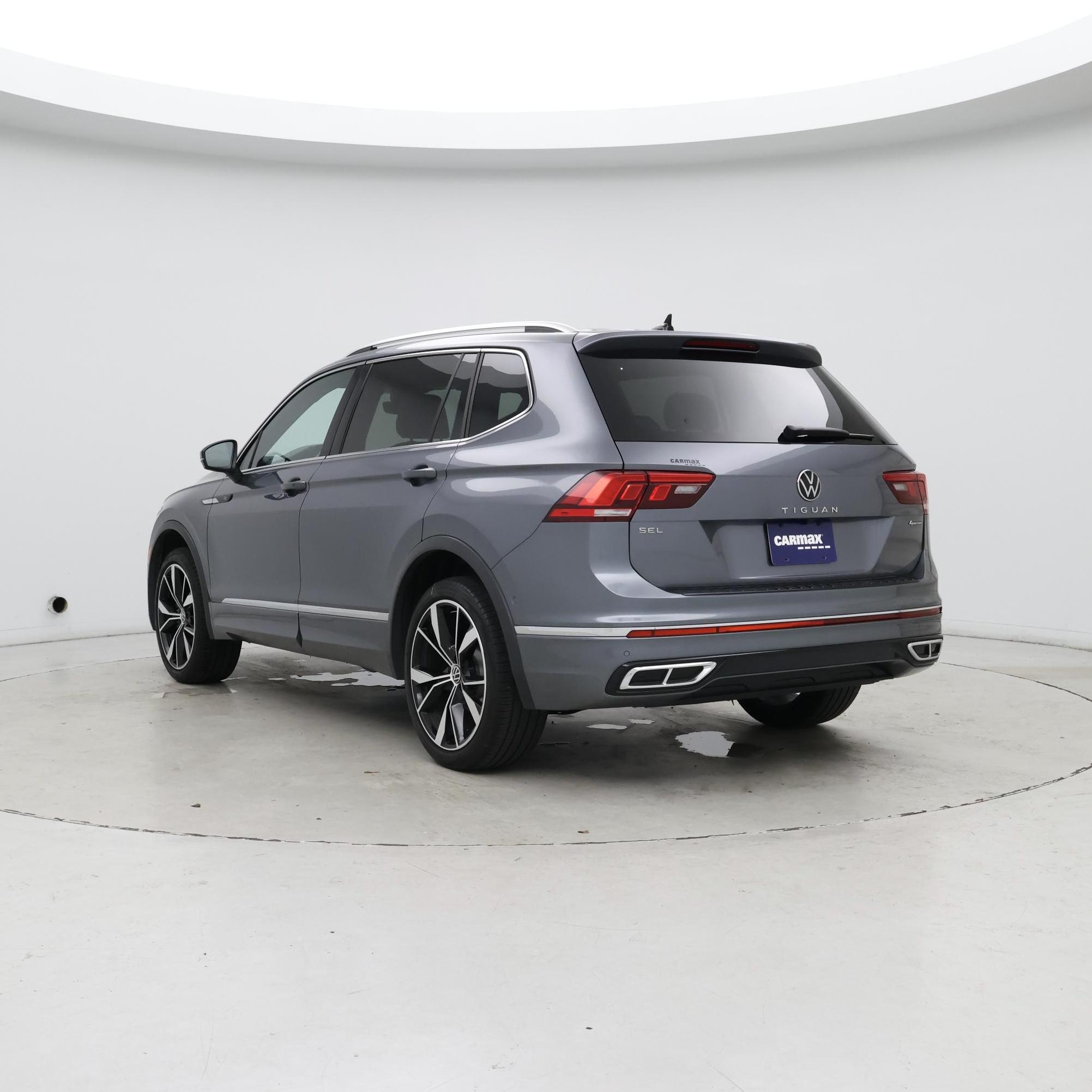 Thumbnail: 2022 Volkswagen Tiguan - 2