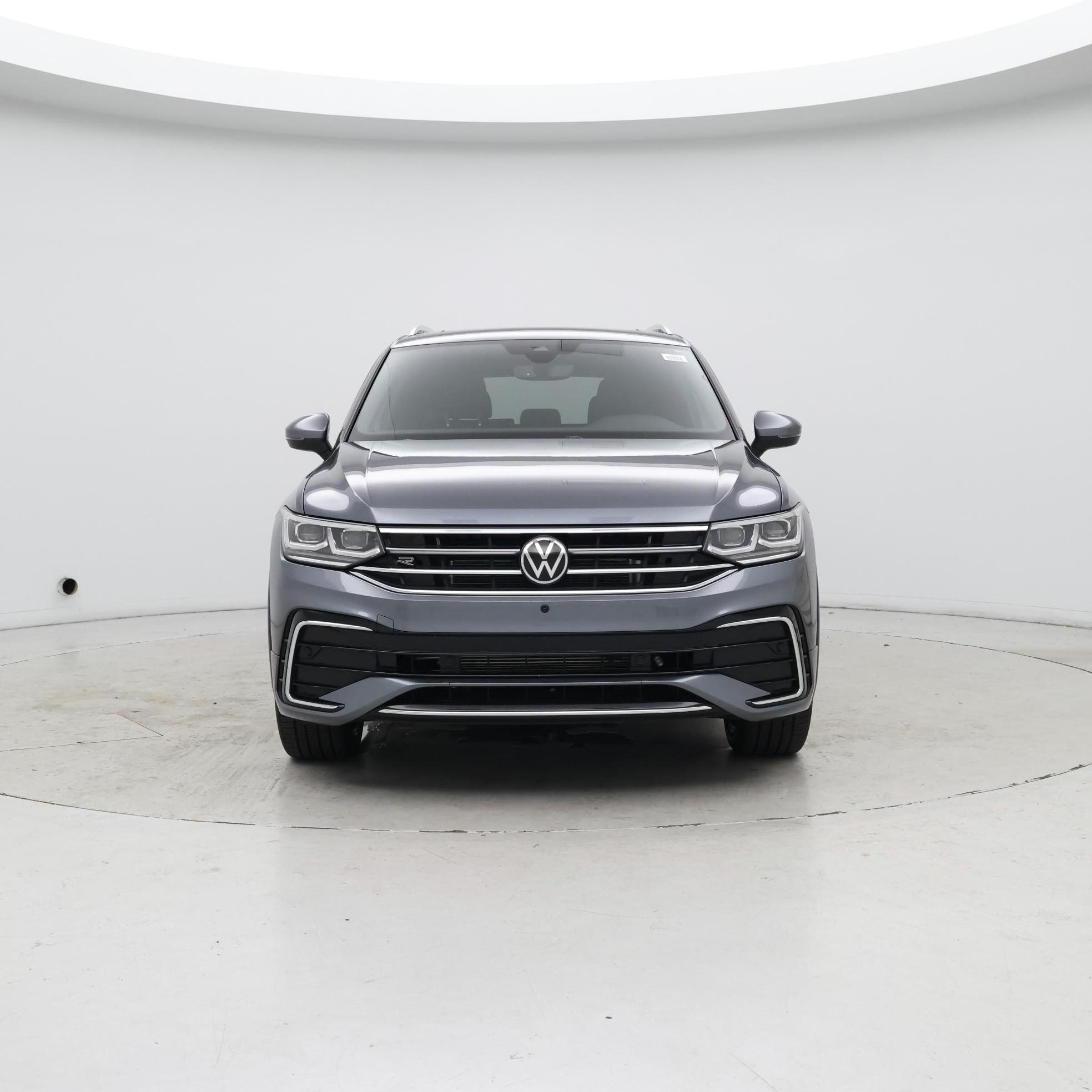 Thumbnail: 2022 Volkswagen Tiguan - 5