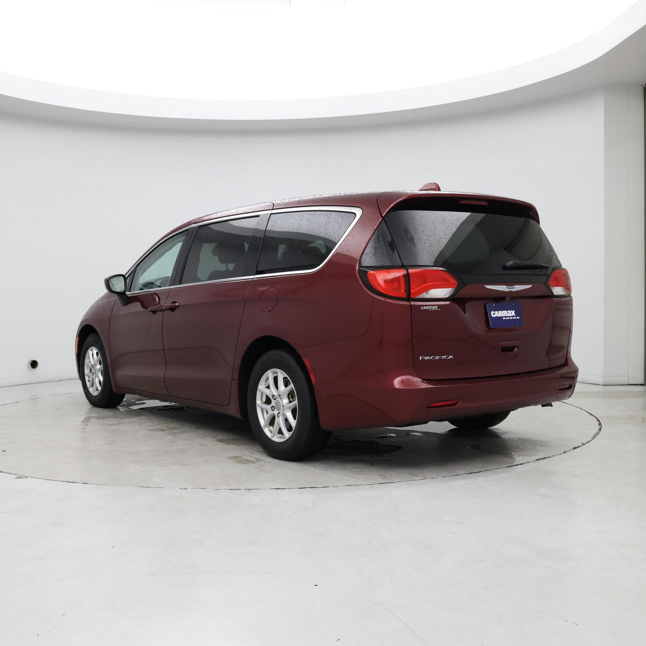 Thumbnail: 2017 Chrysler Pacifica - 2