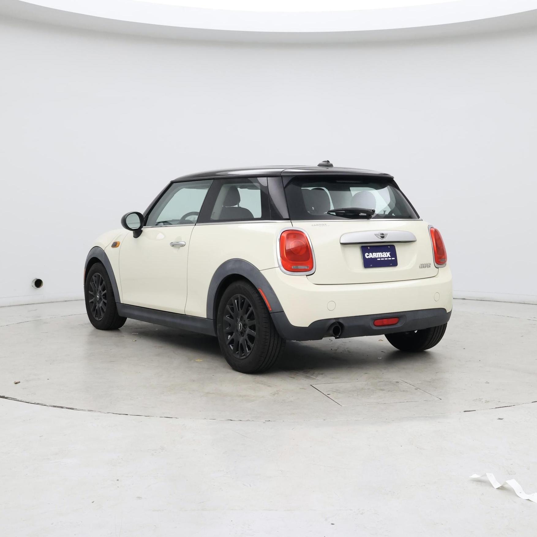 Thumbnail: 2015 MINI Cooper Hardtop - 2