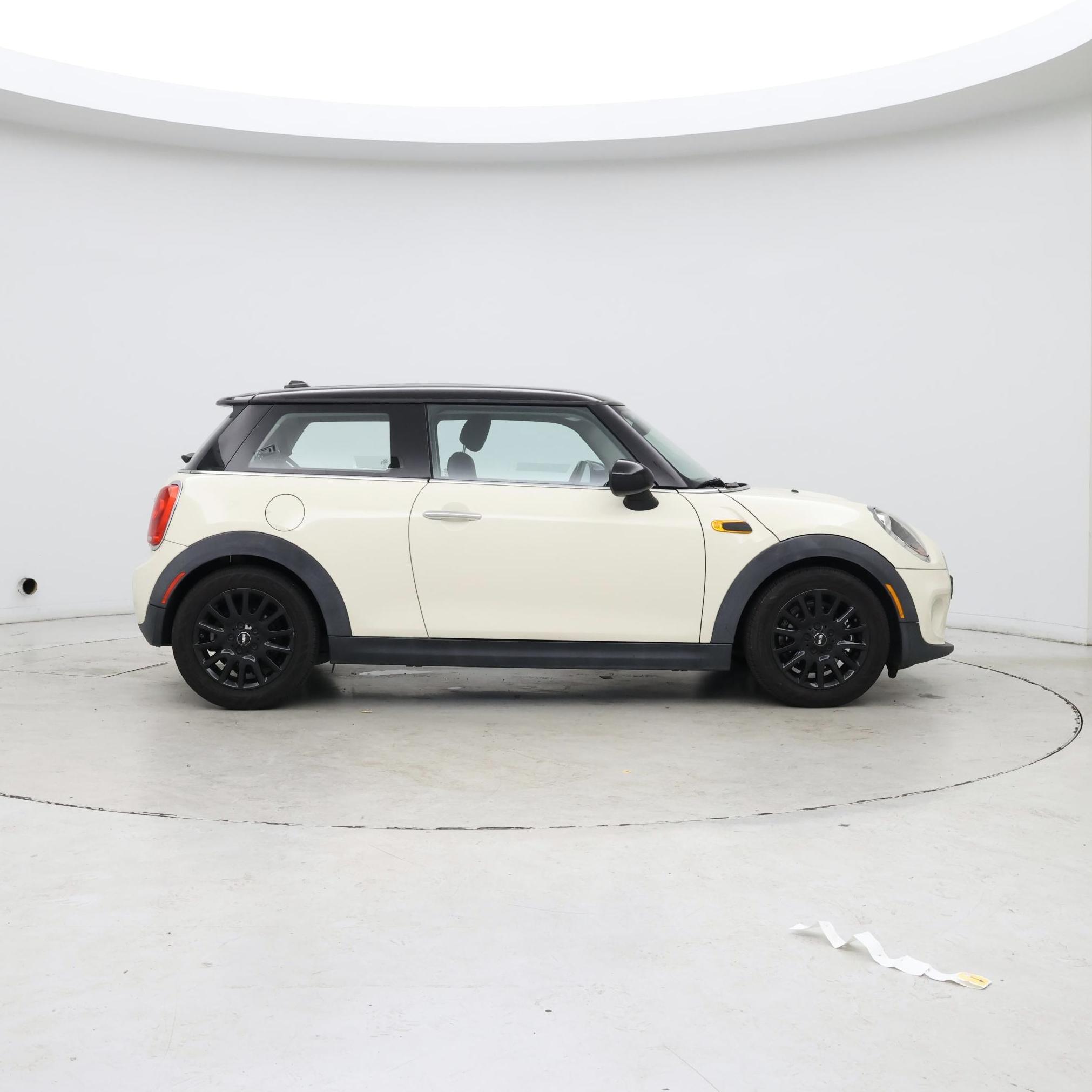 Thumbnail: 2015 MINI Cooper Hardtop - 7