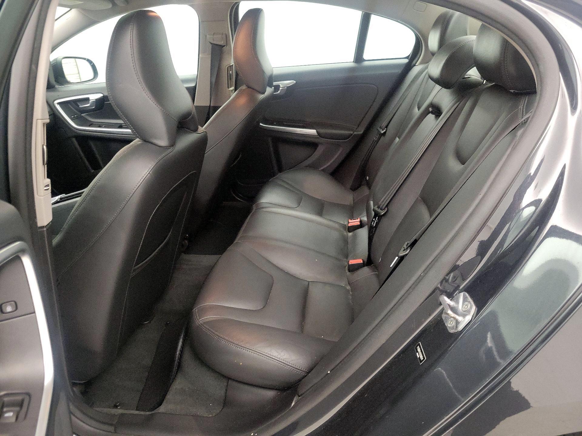 Thumbnail: 2016 Volvo S60 - 18