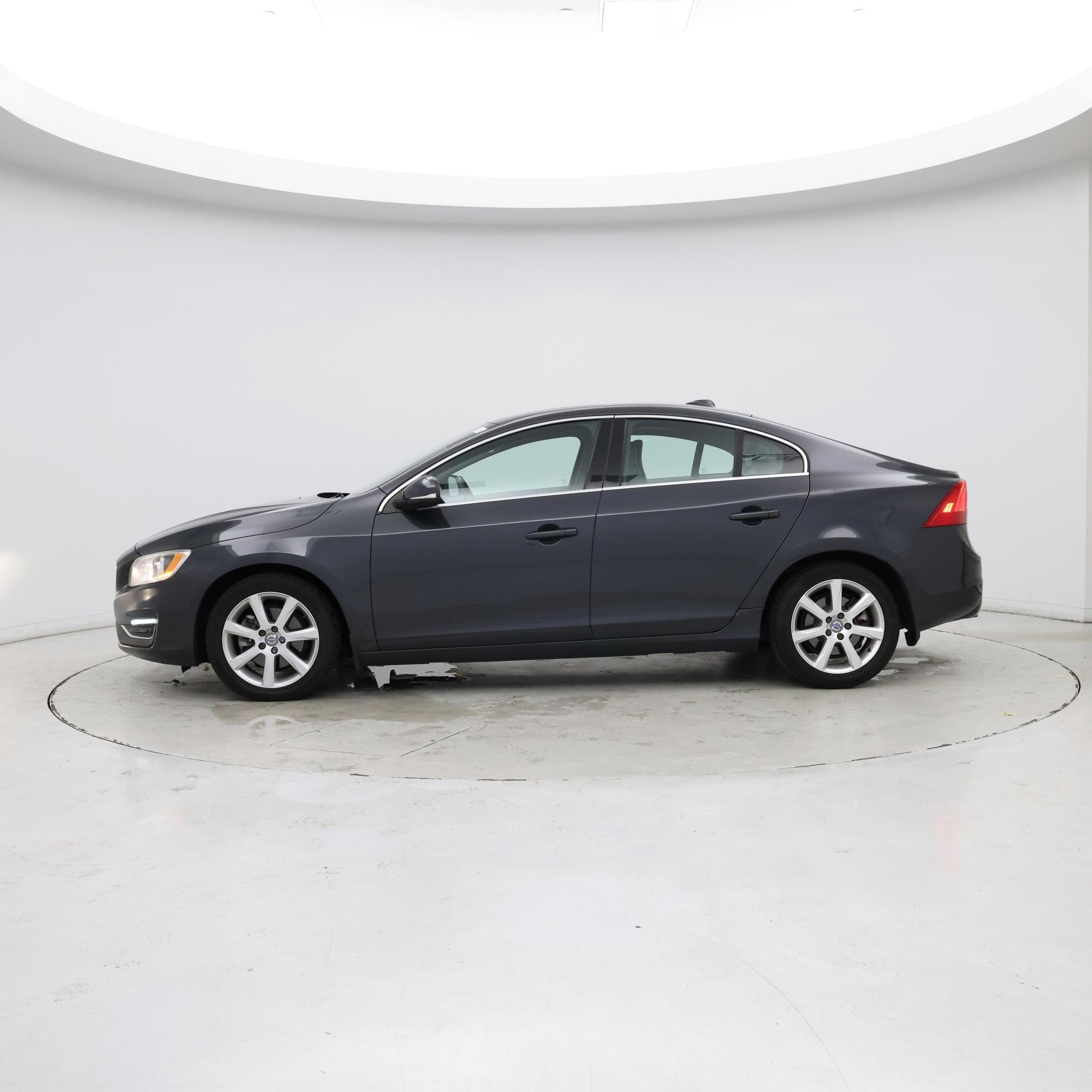 Thumbnail: 2016 Volvo S60 - 3