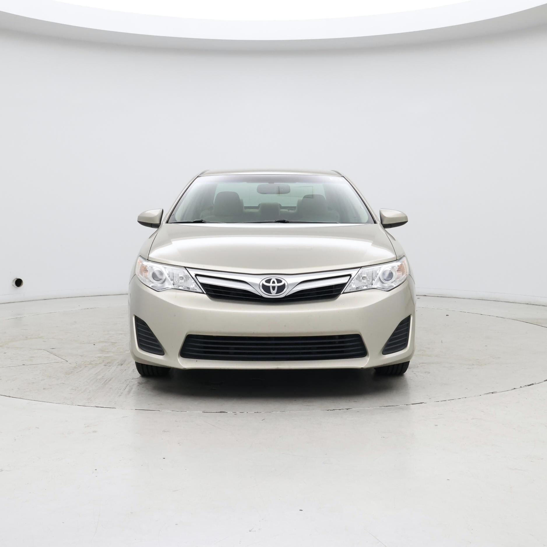 Thumbnail: 2014 Toyota Camry - 5