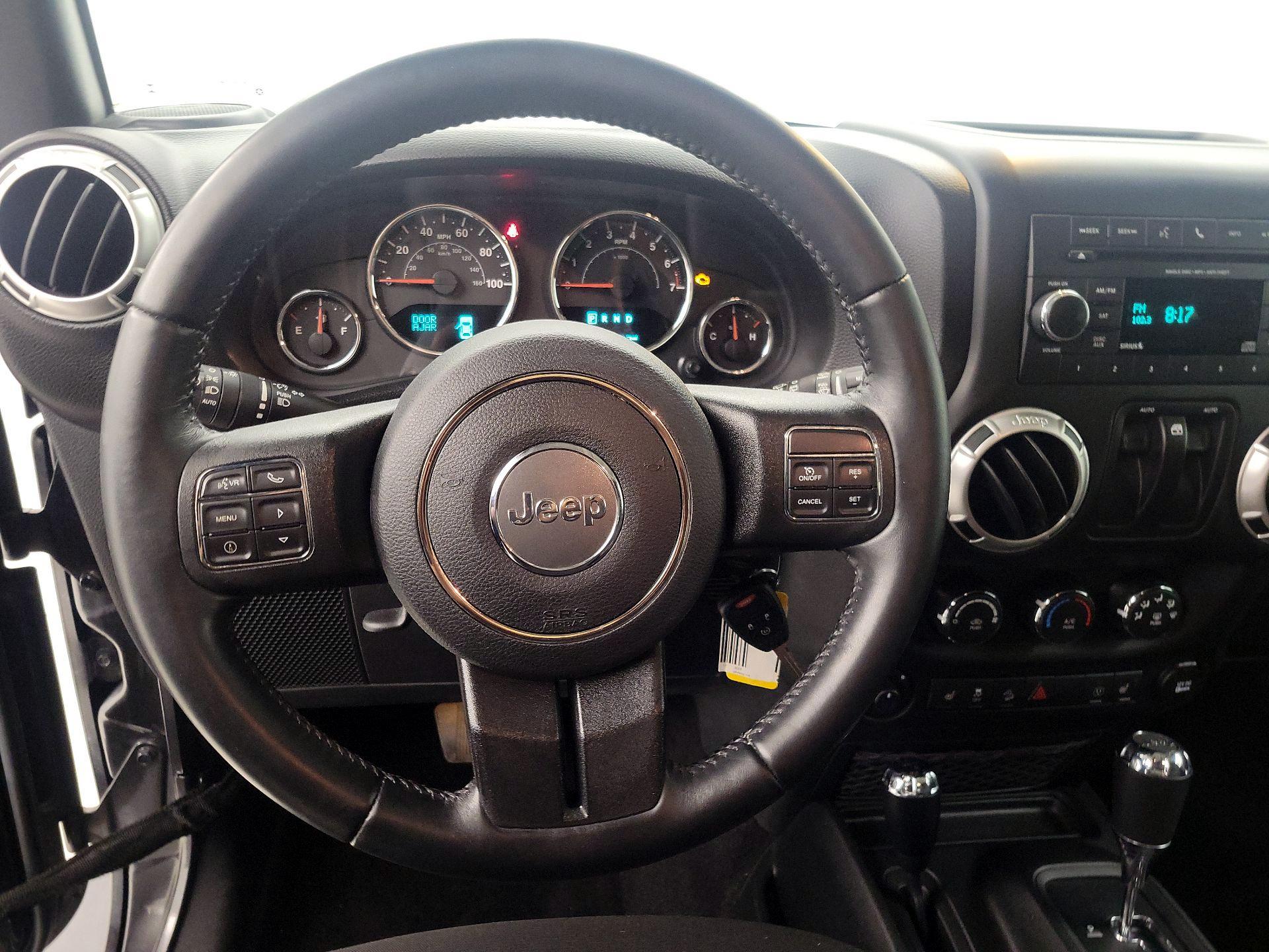 Thumbnail: 2017 Jeep Wrangler - 10