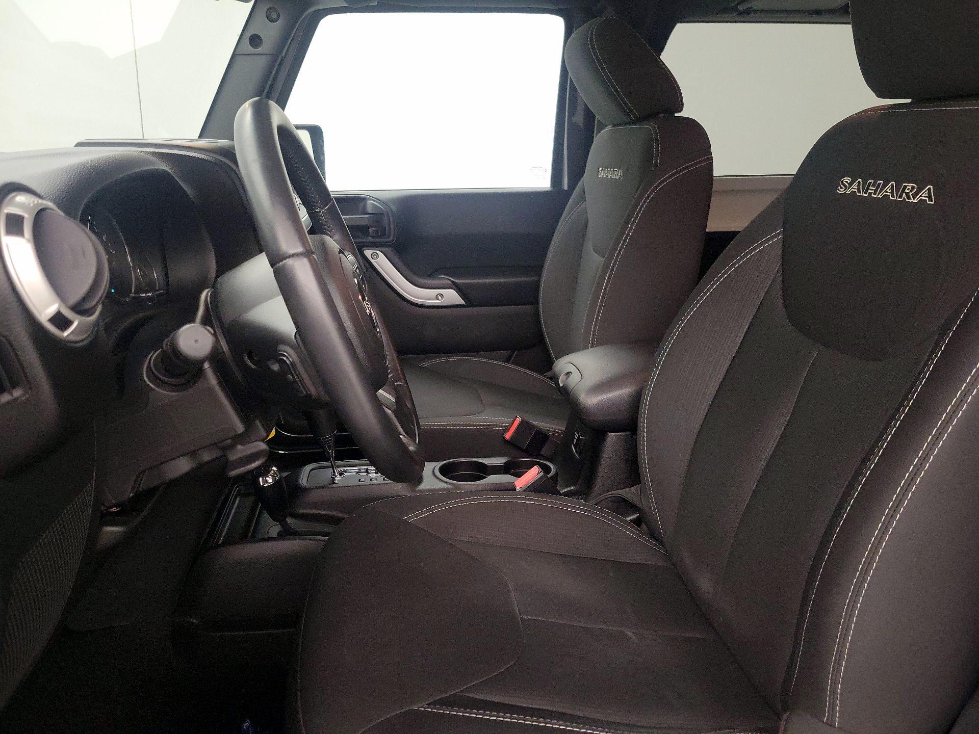 Thumbnail: 2017 Jeep Wrangler - 11