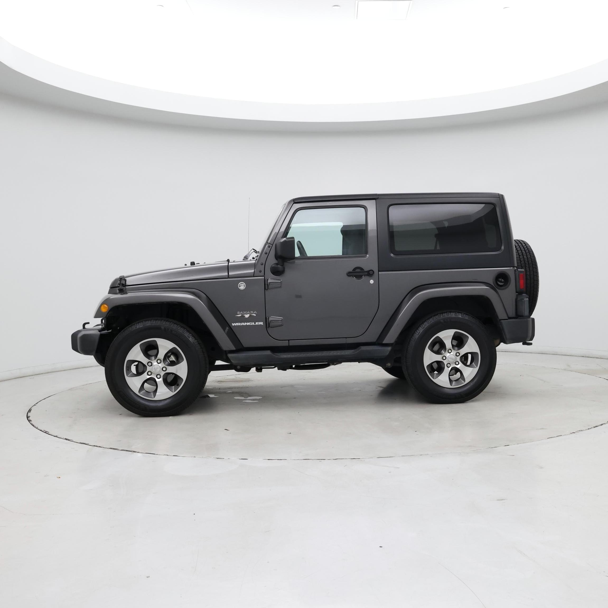 Thumbnail: 2017 Jeep Wrangler - 3