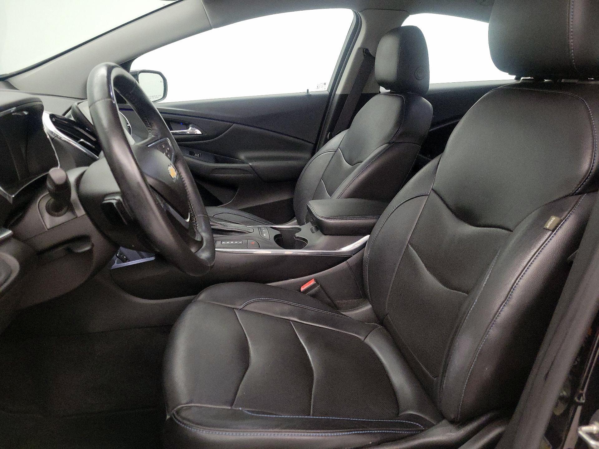 Thumbnail: 2016 Chevrolet Volt - 11