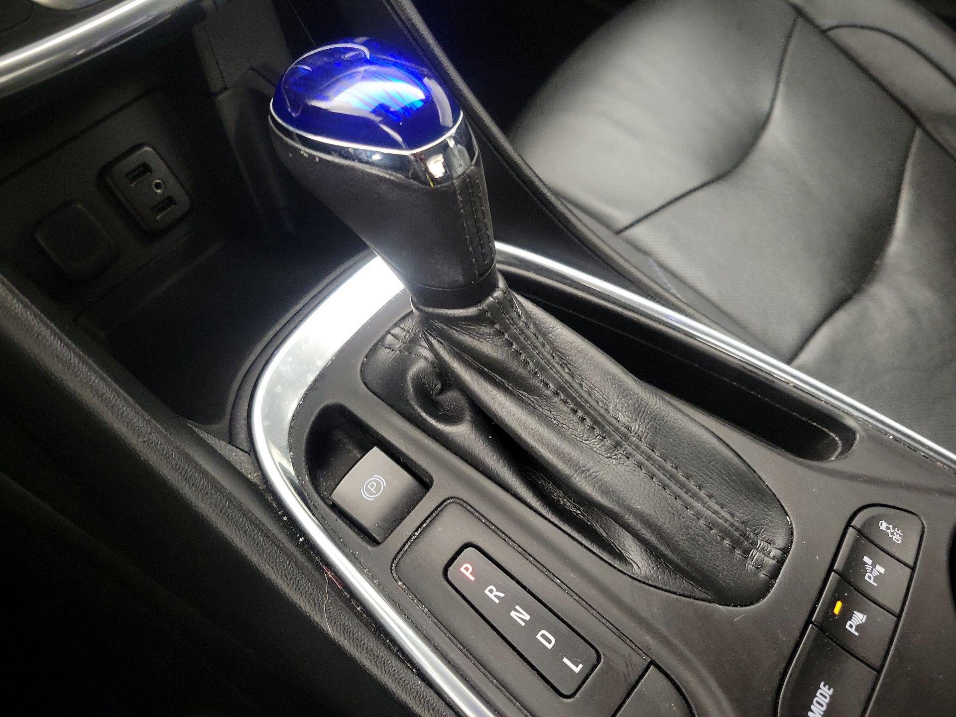 Thumbnail: 2016 Chevrolet Volt - 18