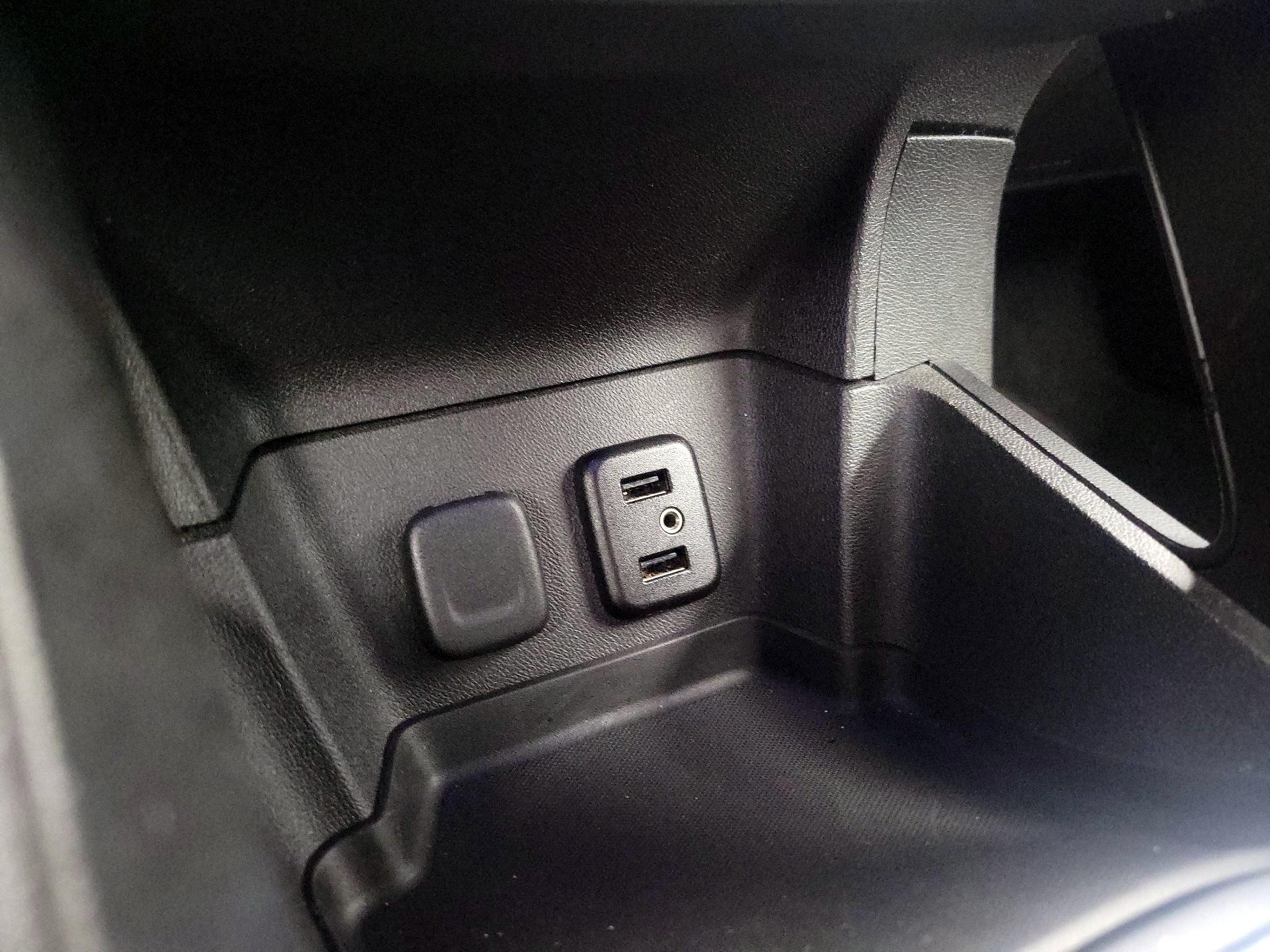 Thumbnail: 2016 Chevrolet Volt - 19