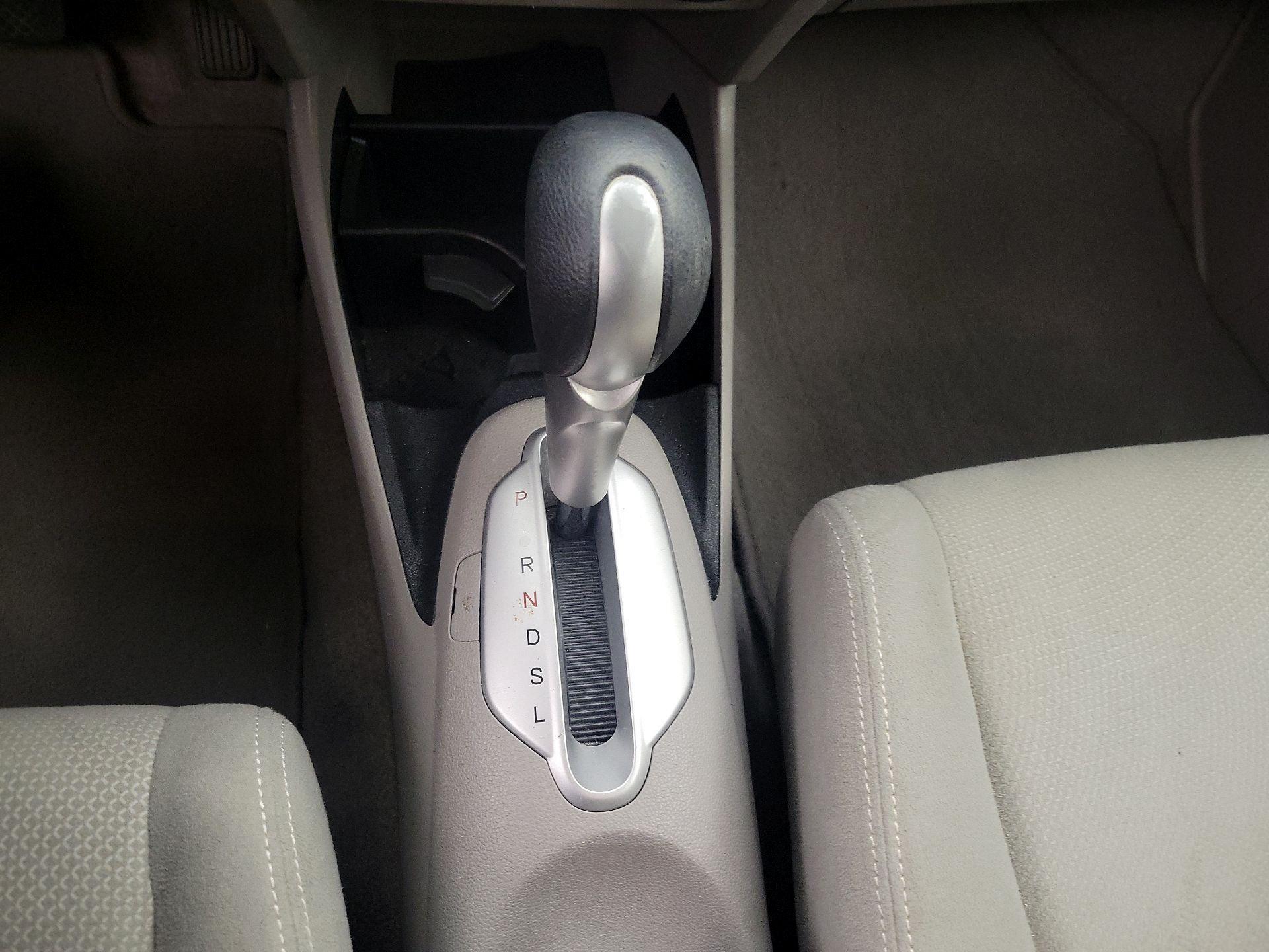 Thumbnail: 2013 Honda Insight - 16