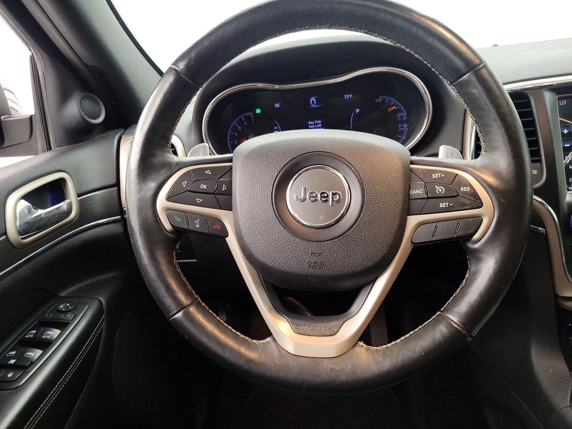 Thumbnail: 2017 Jeep Grand Cherokee - 10