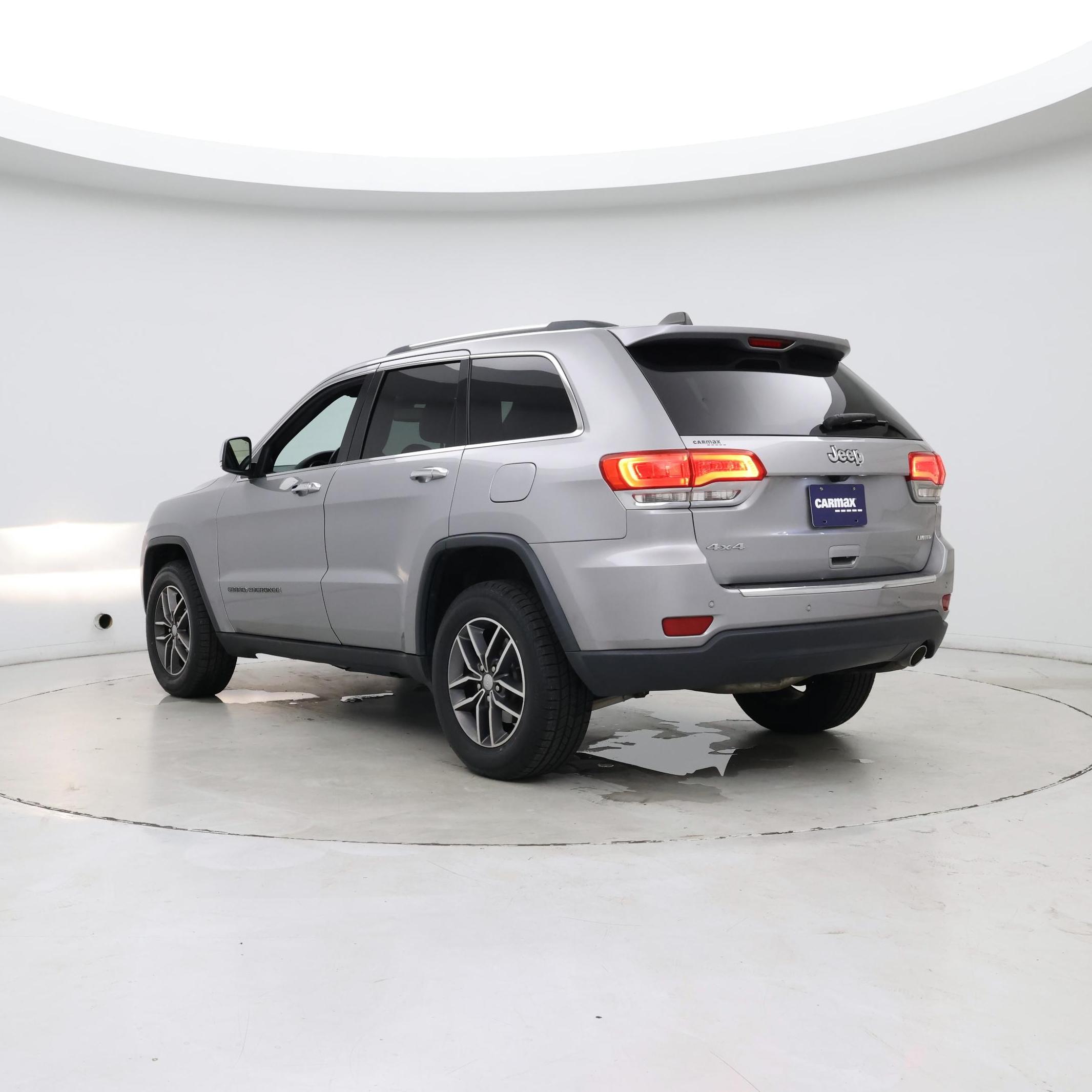 Thumbnail: 2017 Jeep Grand Cherokee - 2