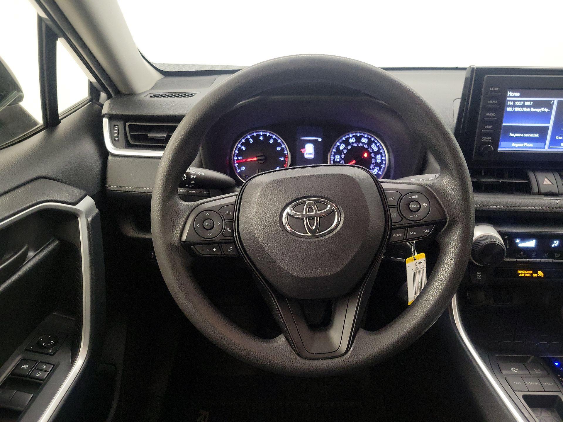 Thumbnail: 2019 Toyota RAV4 - 10