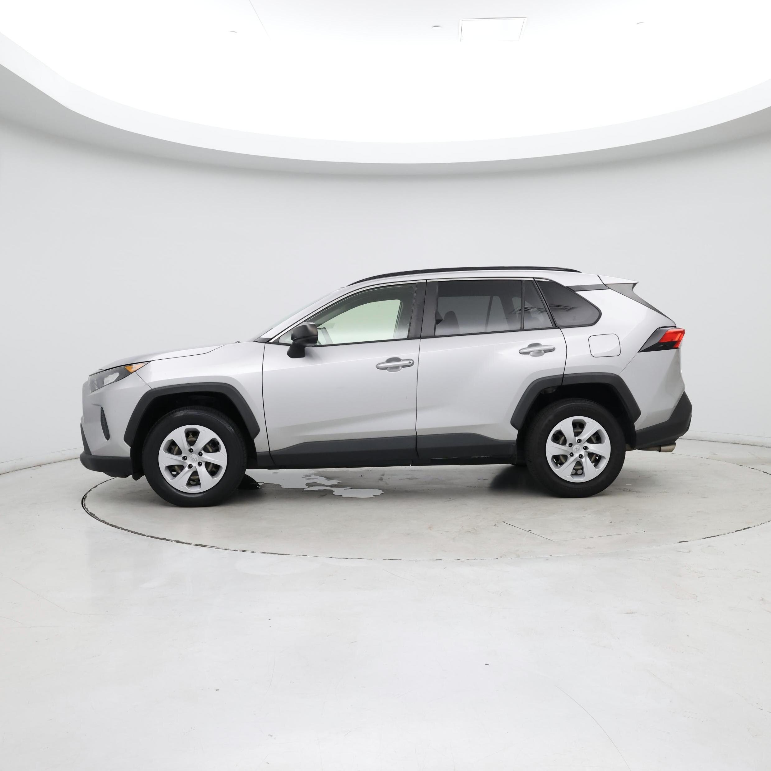 Thumbnail: 2019 Toyota RAV4 - 3