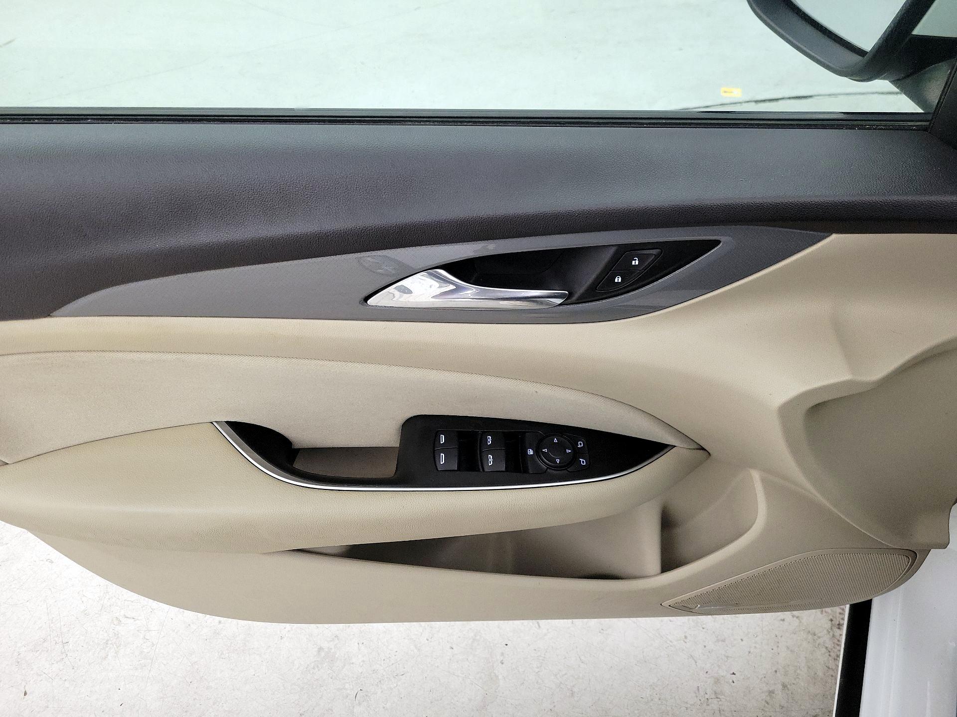 Thumbnail: 2019 Buick Regal - 12