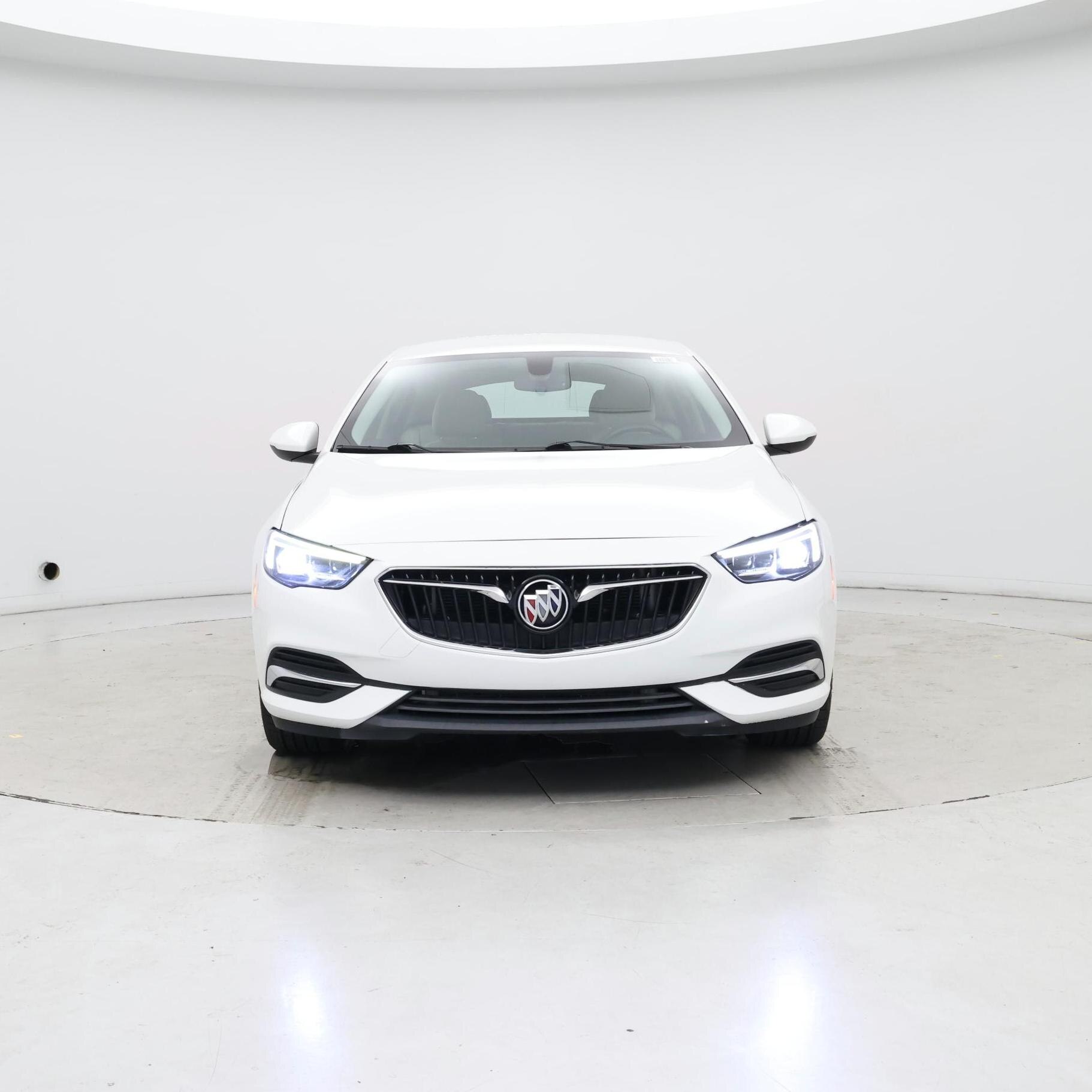Thumbnail: 2019 Buick Regal - 5