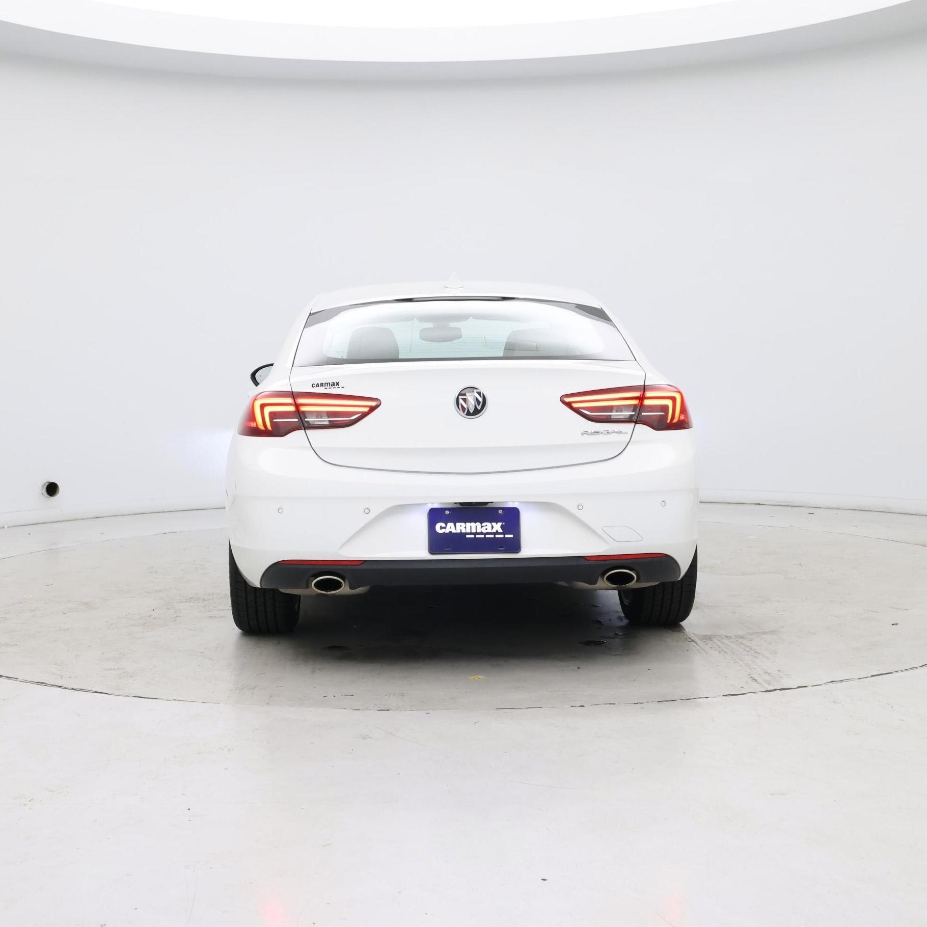 Thumbnail: 2019 Buick Regal - 6