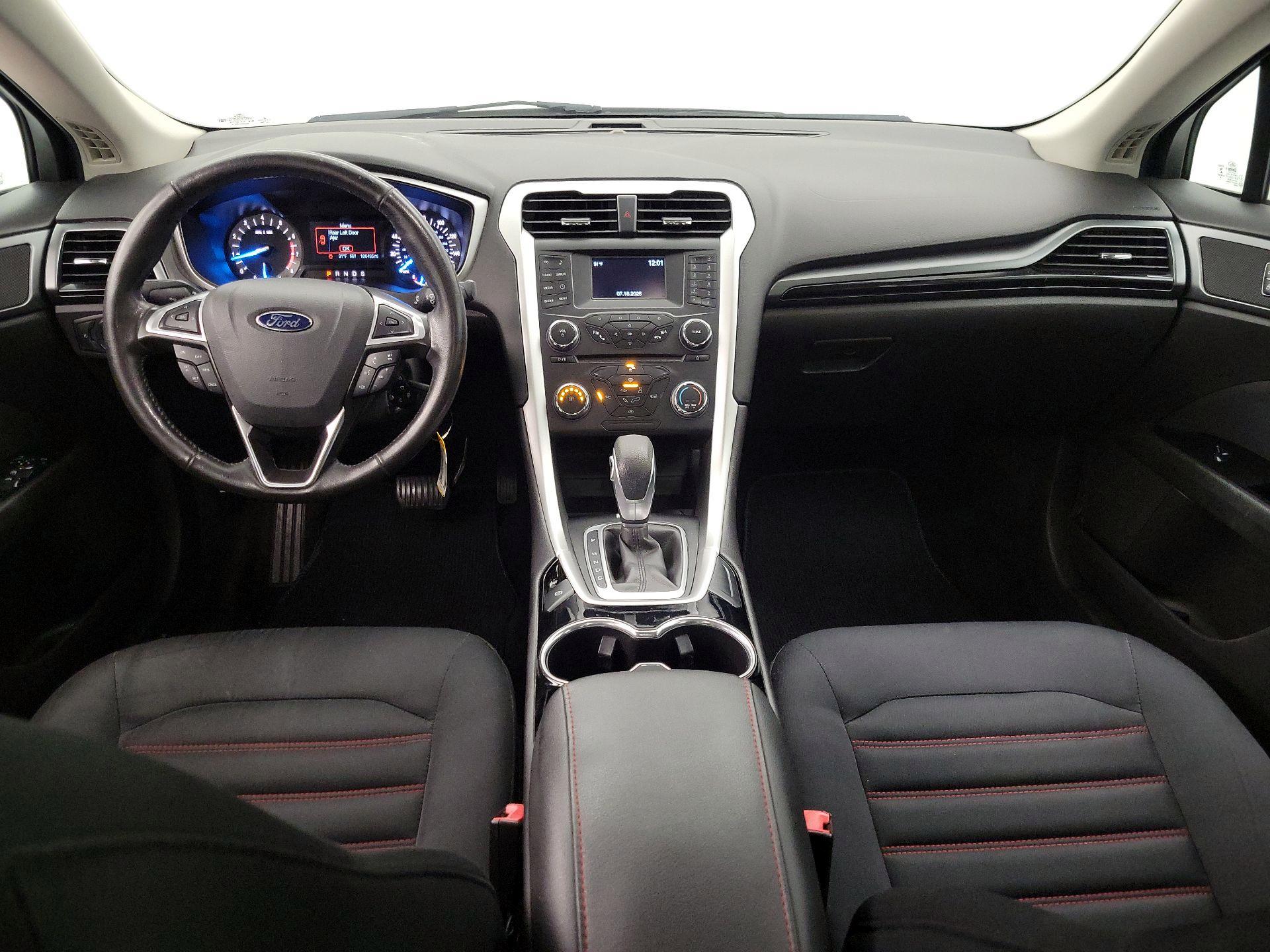 Thumbnail: 2015 Ford Fusion - 9