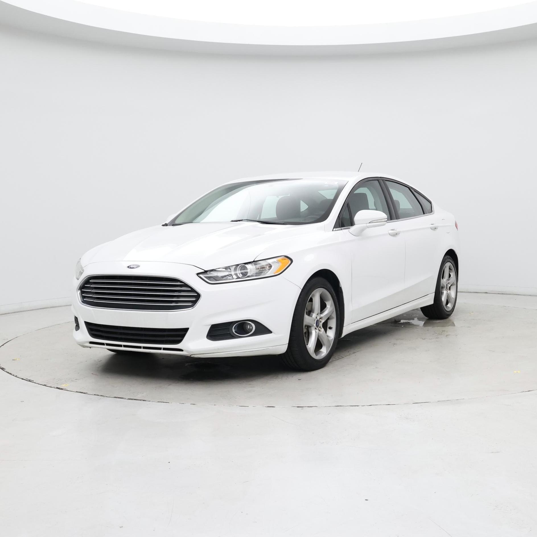 Thumbnail: 2015 Ford Fusion - 4