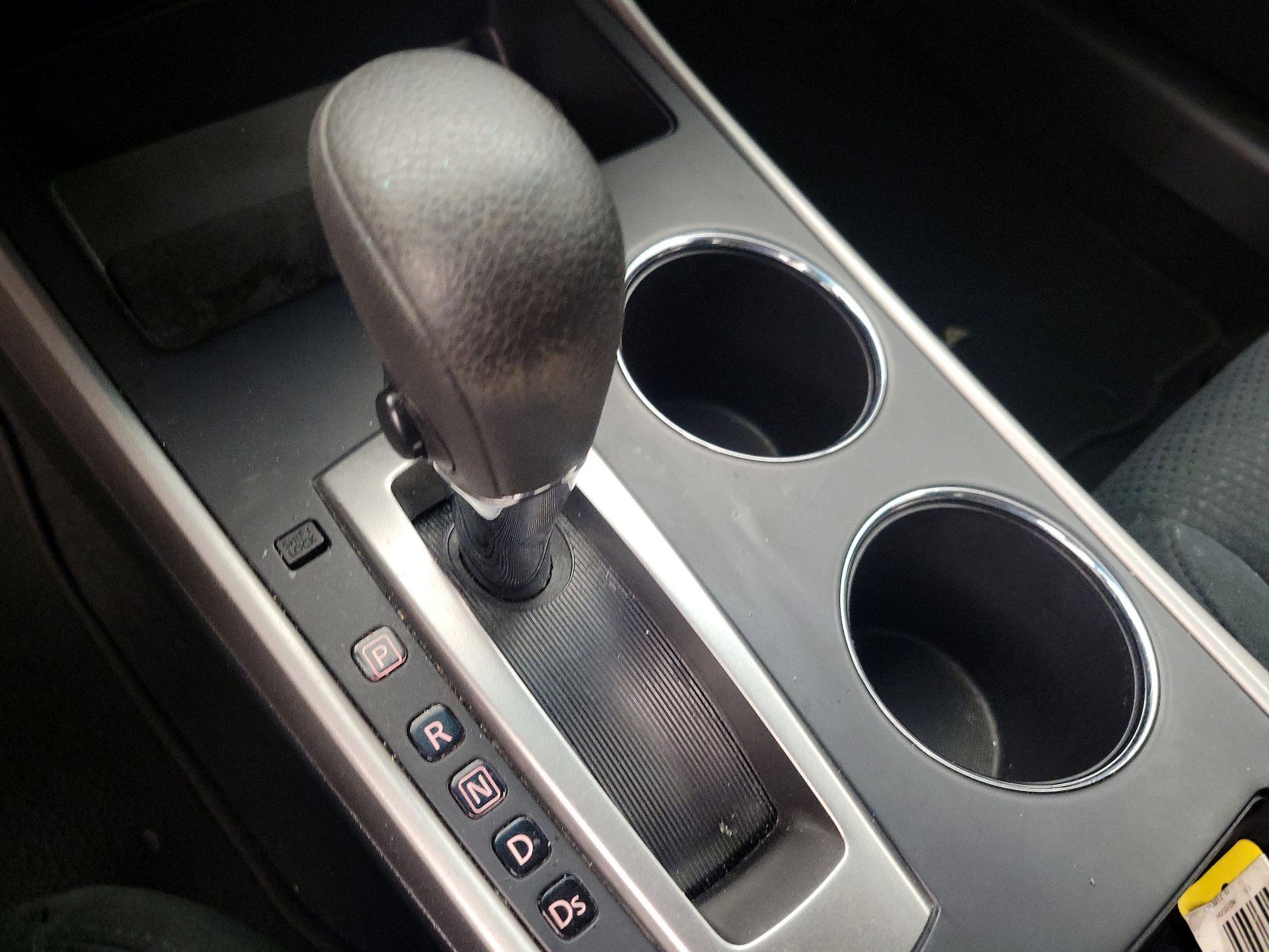 Thumbnail: 2015 Nissan Altima - 15