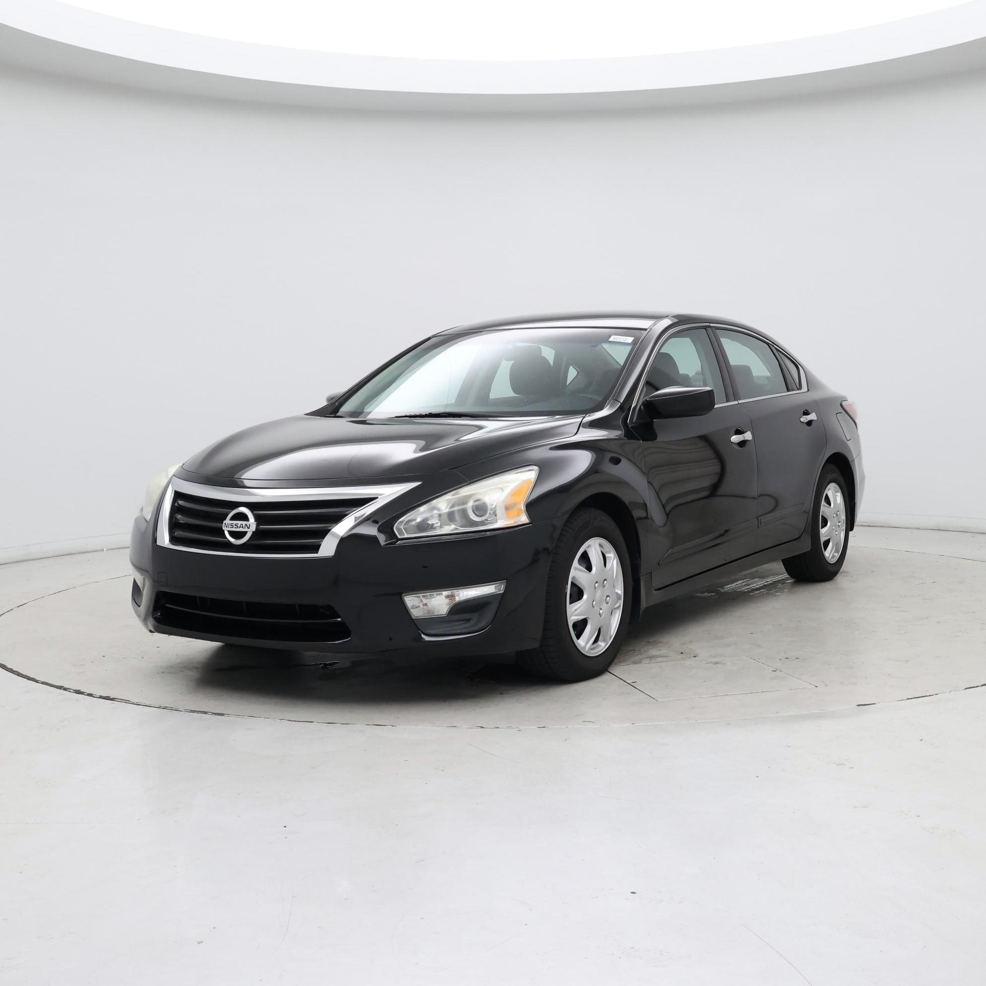 Thumbnail: 2015 Nissan Altima - 4